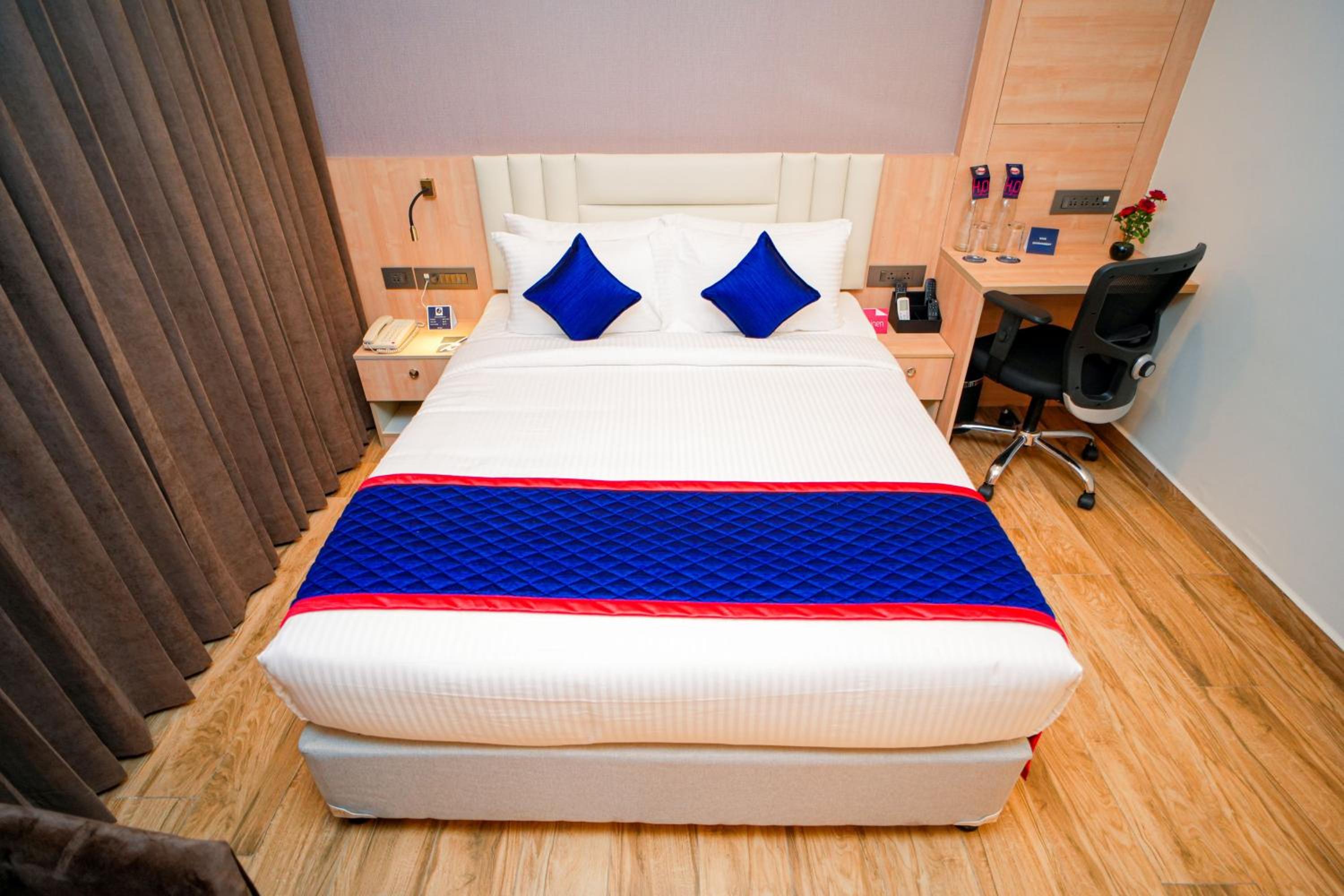 Superior Queen Room - Photo 8