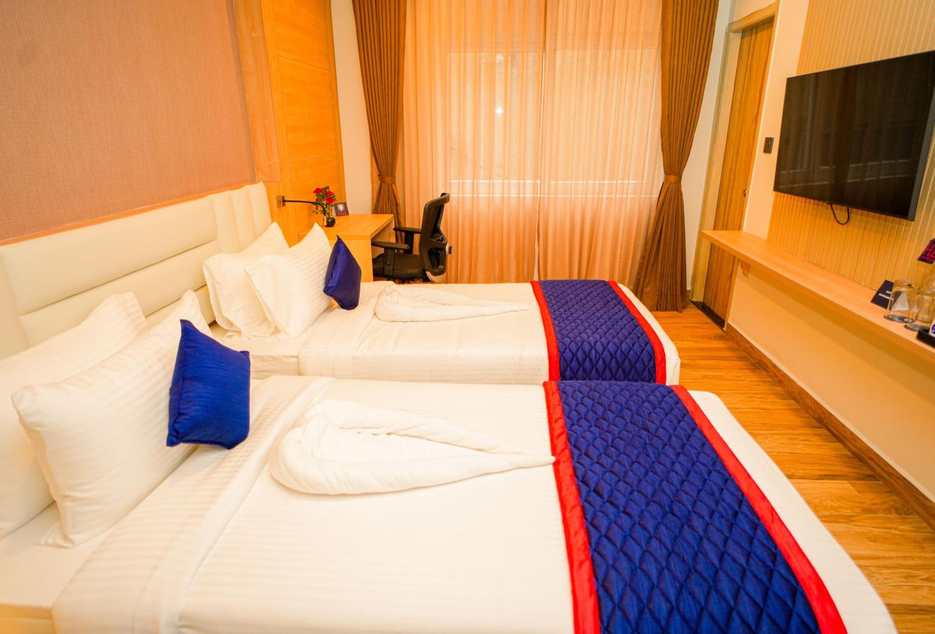 Superior Twin Room - Photo 7