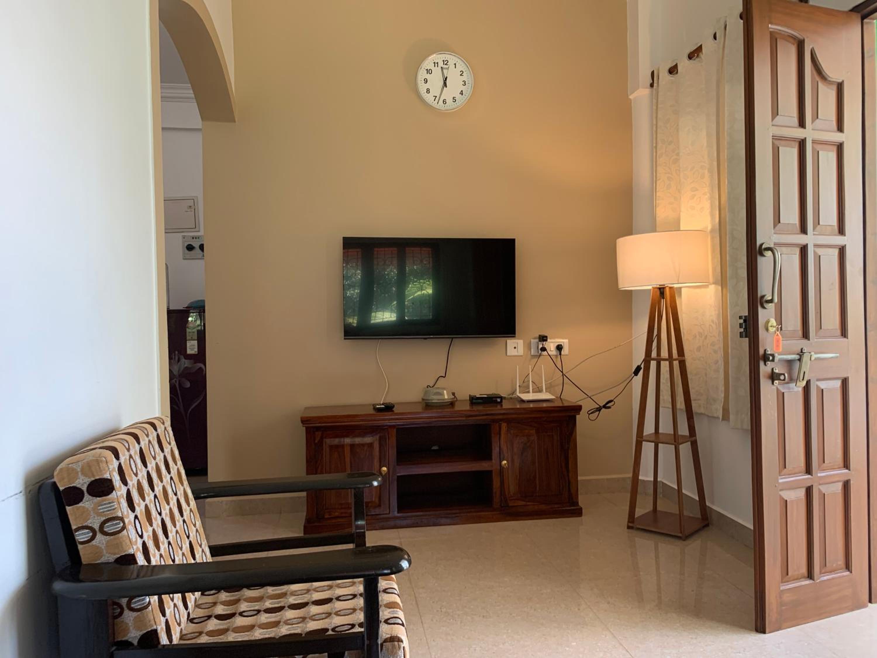 Apartment photo 2