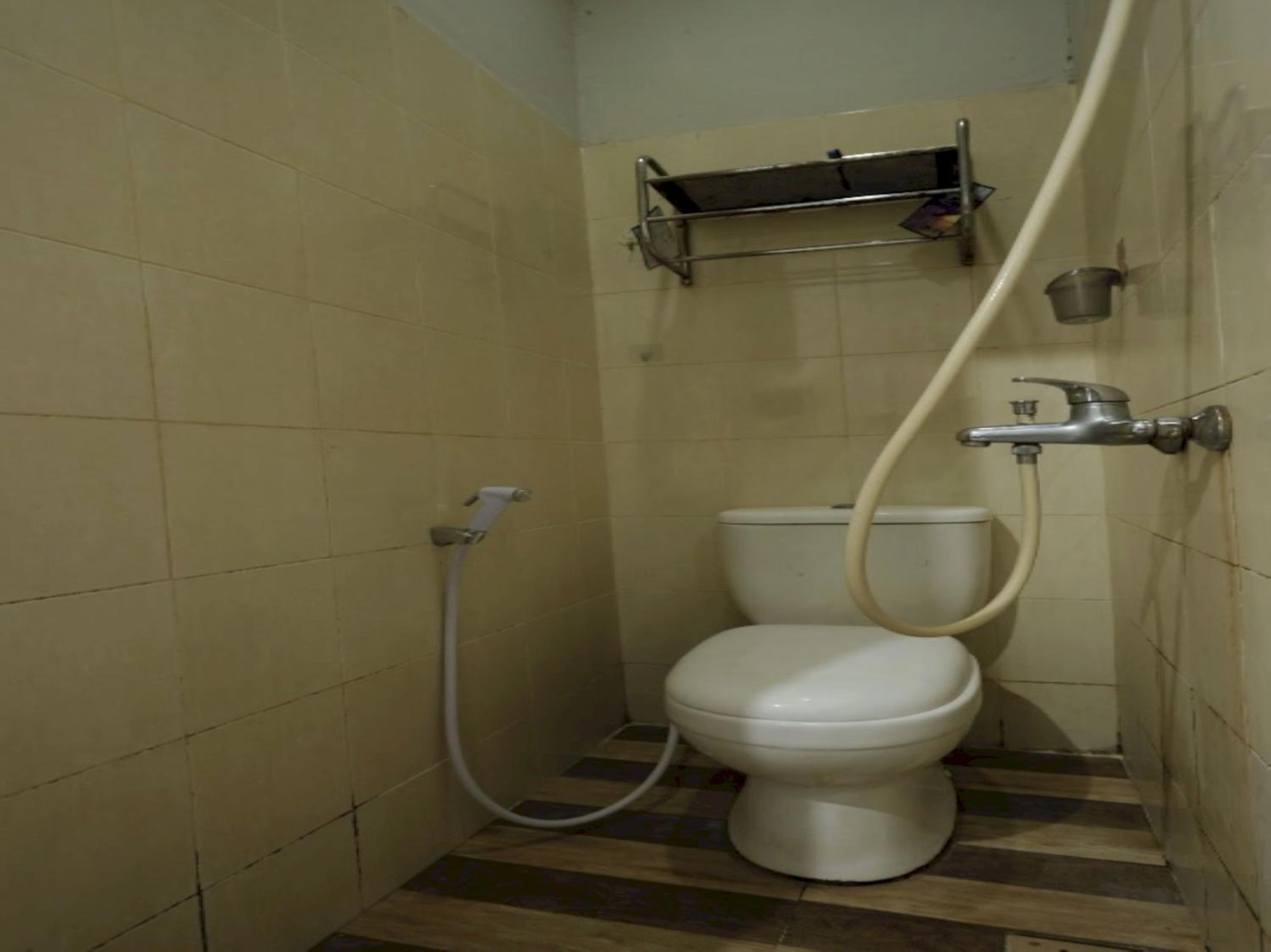 Budget Double Room - Photo 2