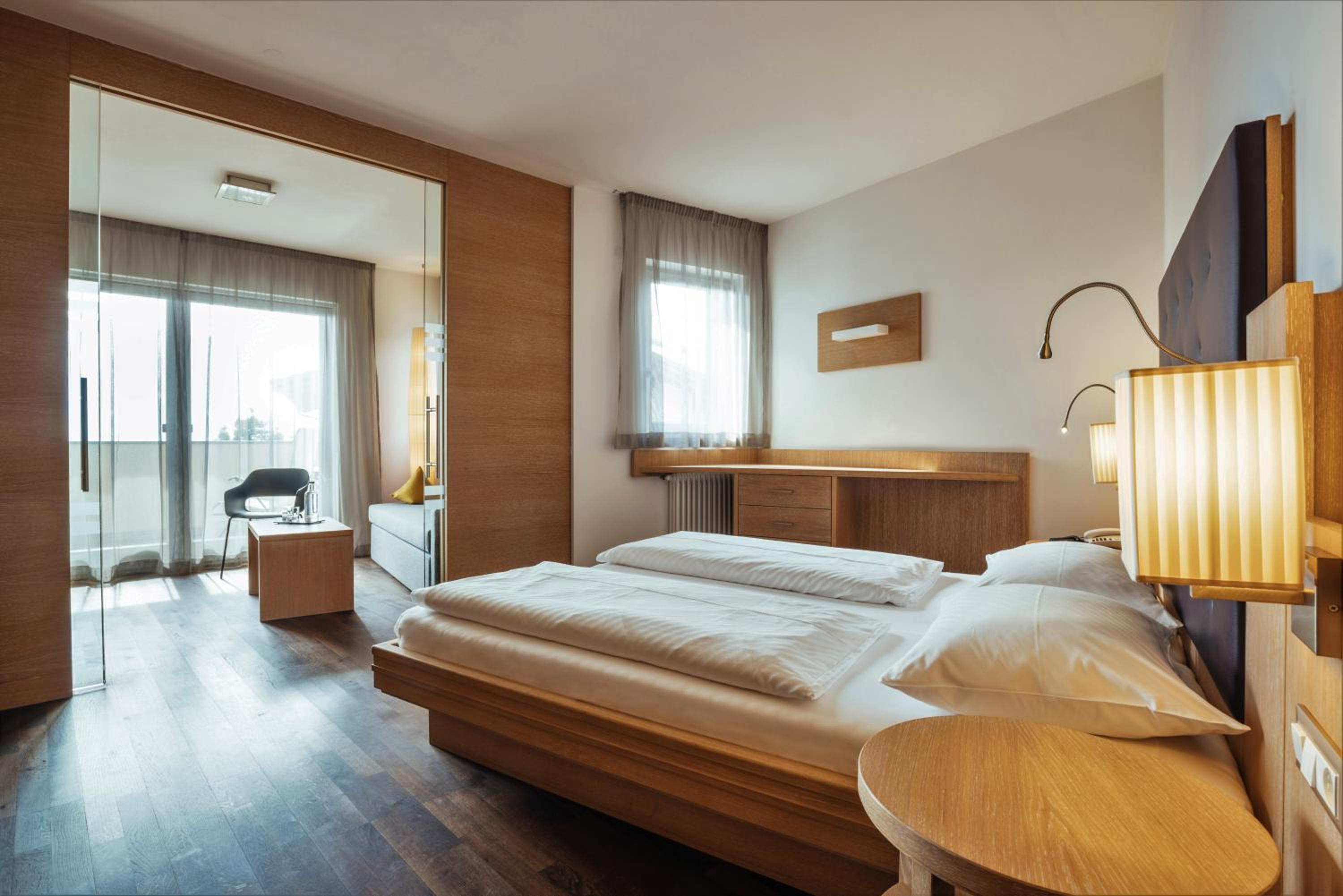 Deluxe Junior Suite - Photo 1