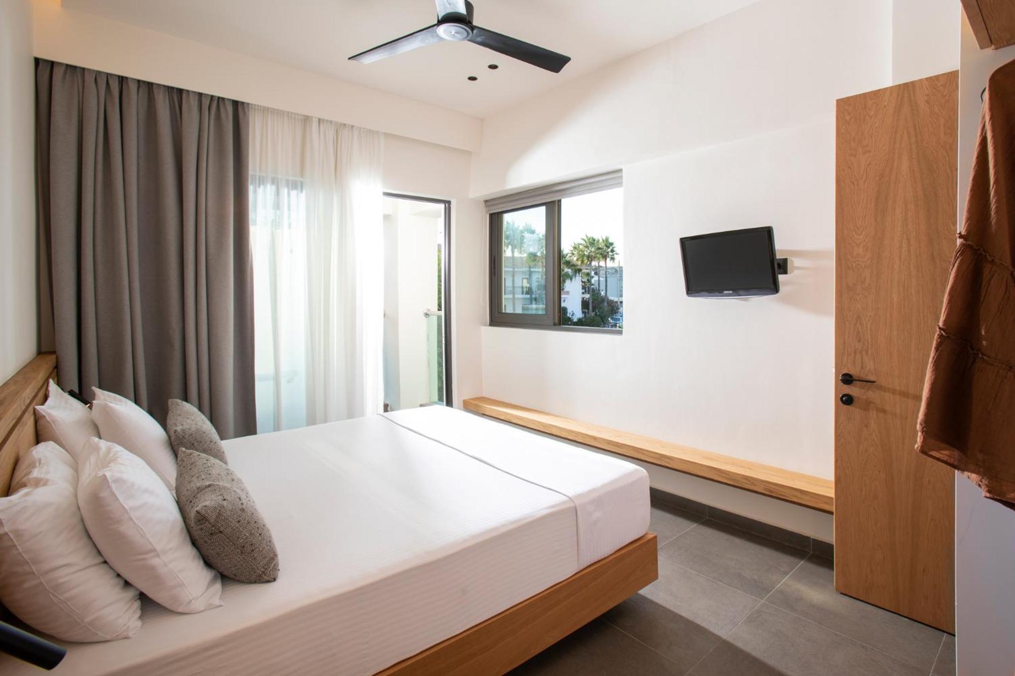 Junior Suite with Balcony photo 3