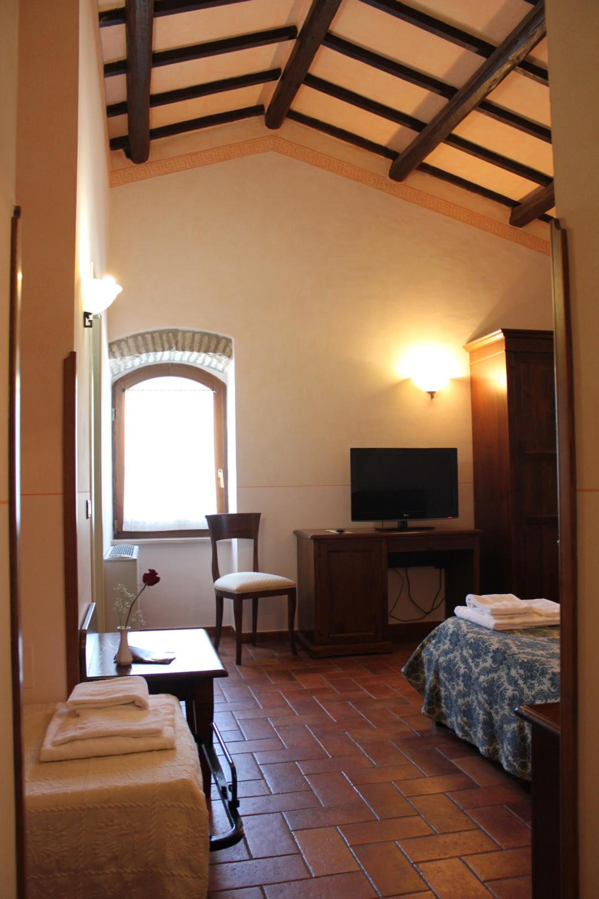 Quadruple Room - Photo 4