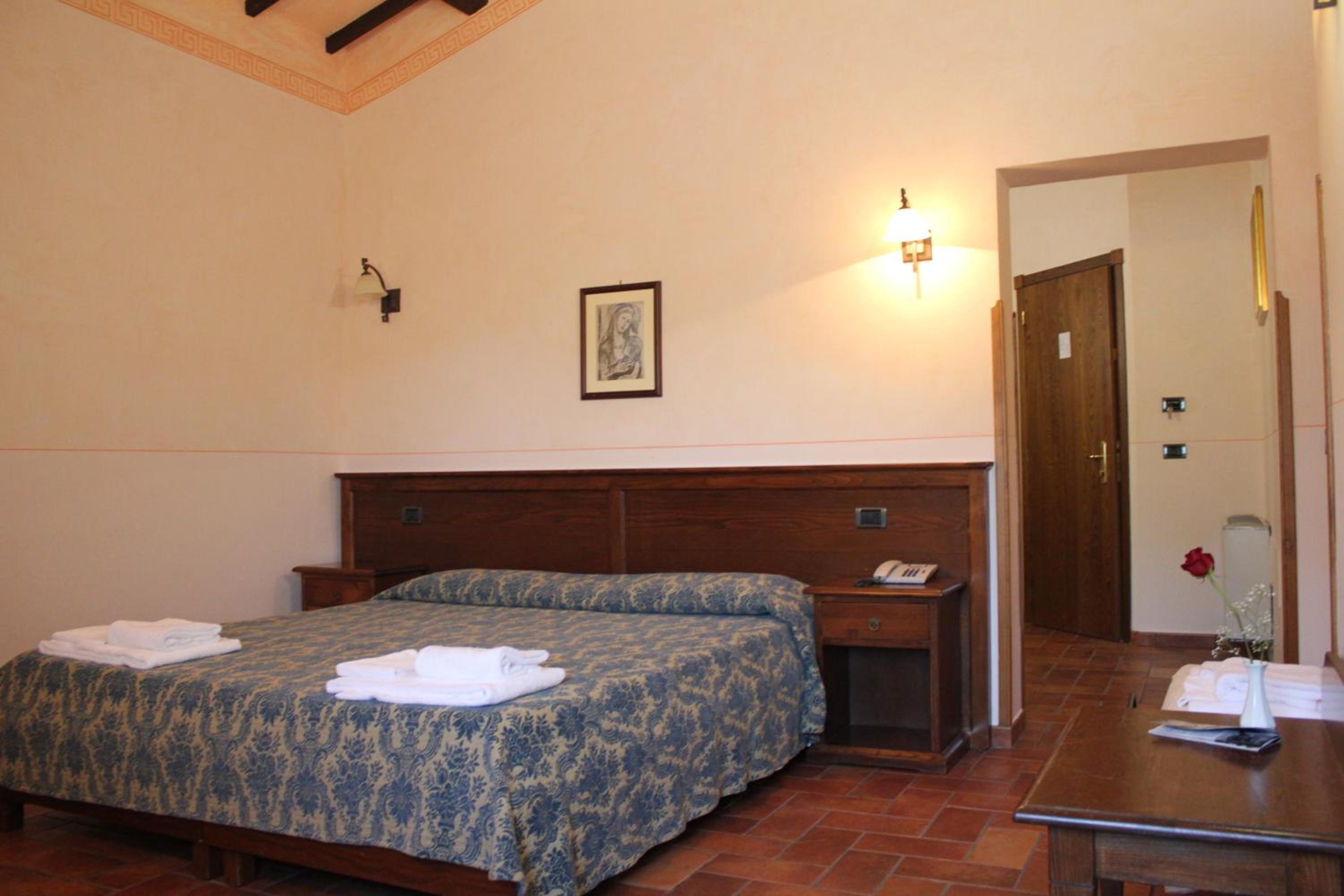 Triple Room - Photo 10
