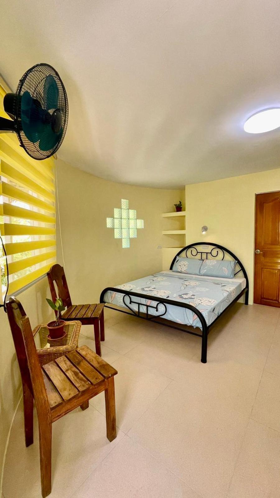 Deluxe Queen Room - Photo 3
