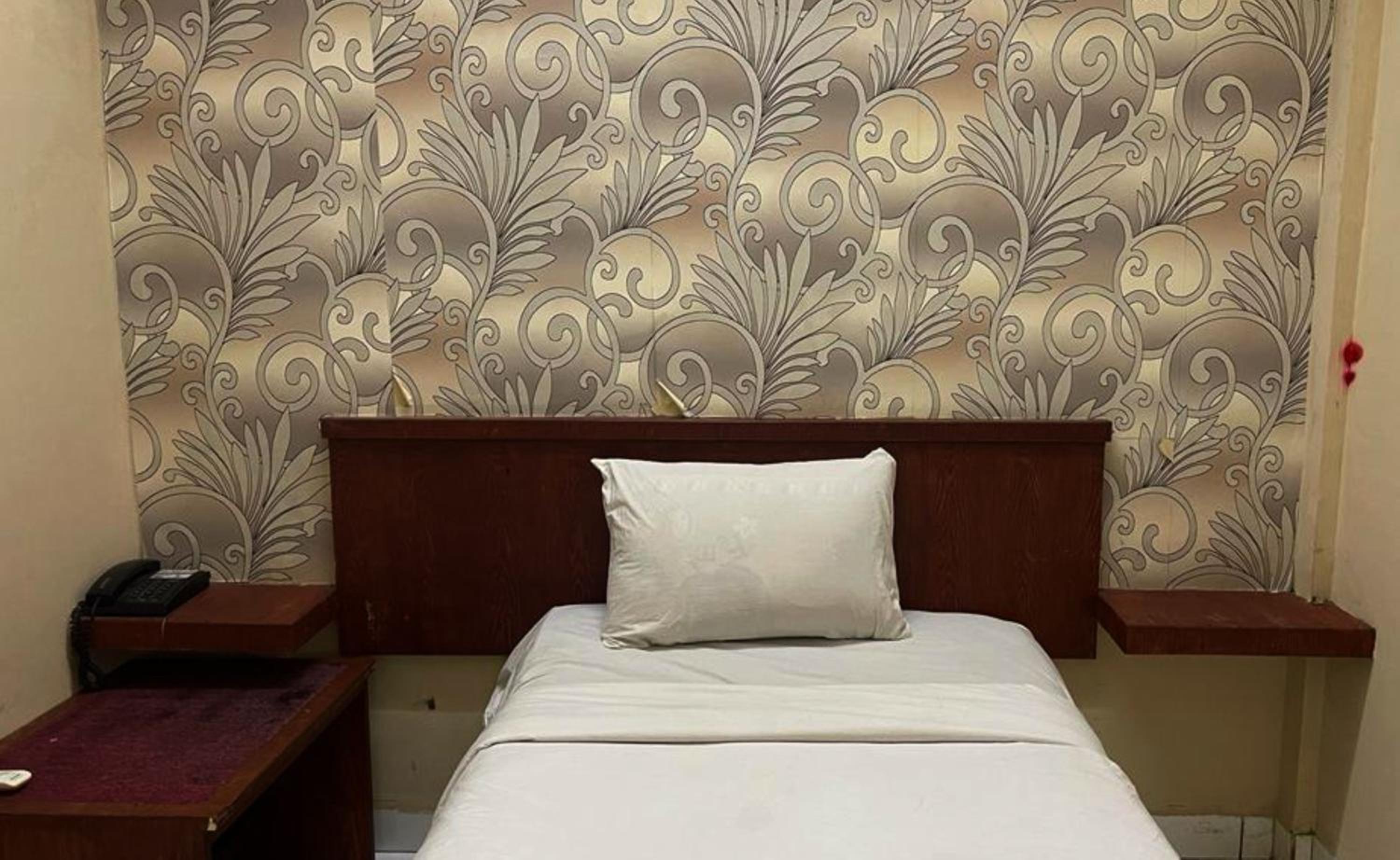 Standard Single Room