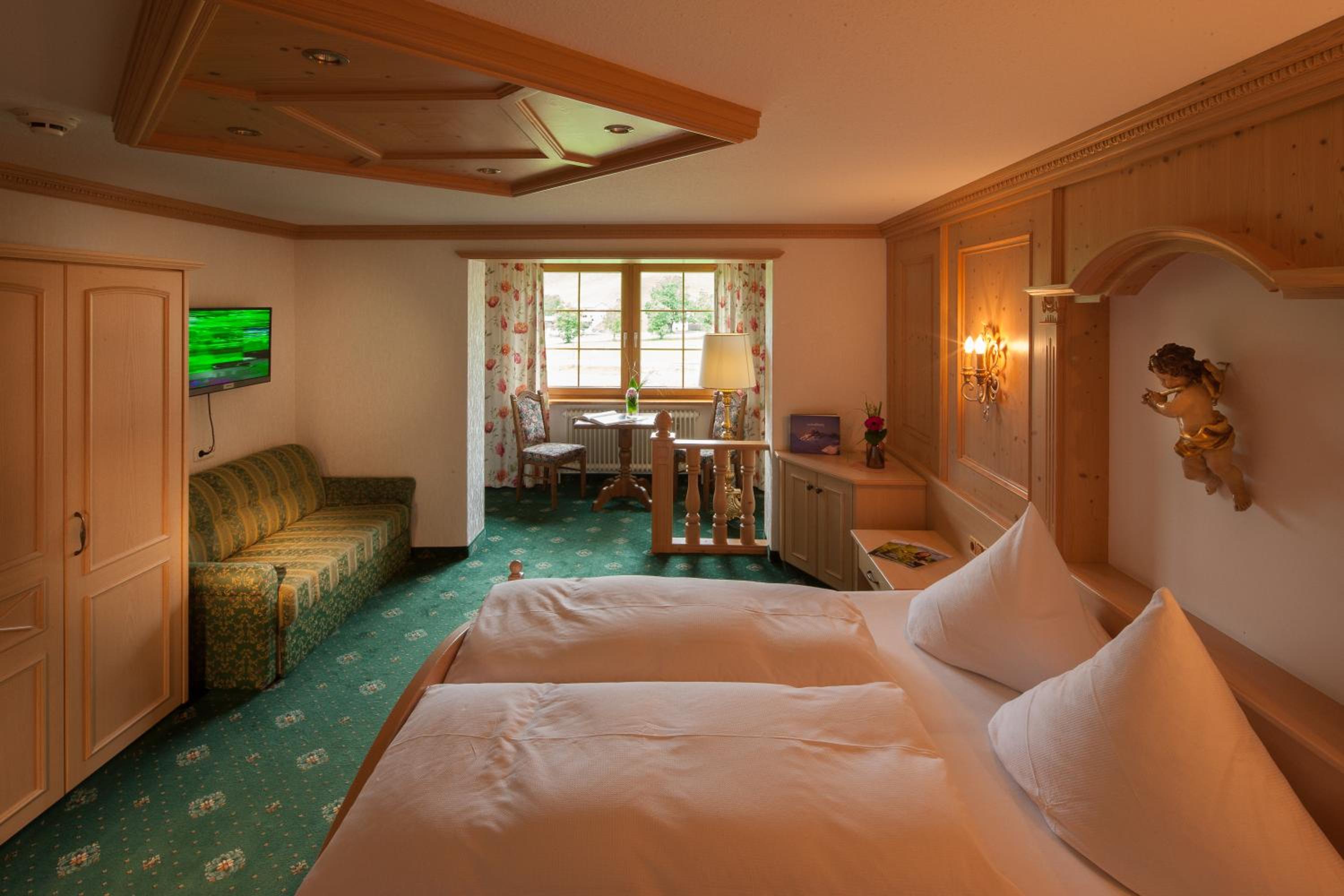 Double Room with Balcony photo 2