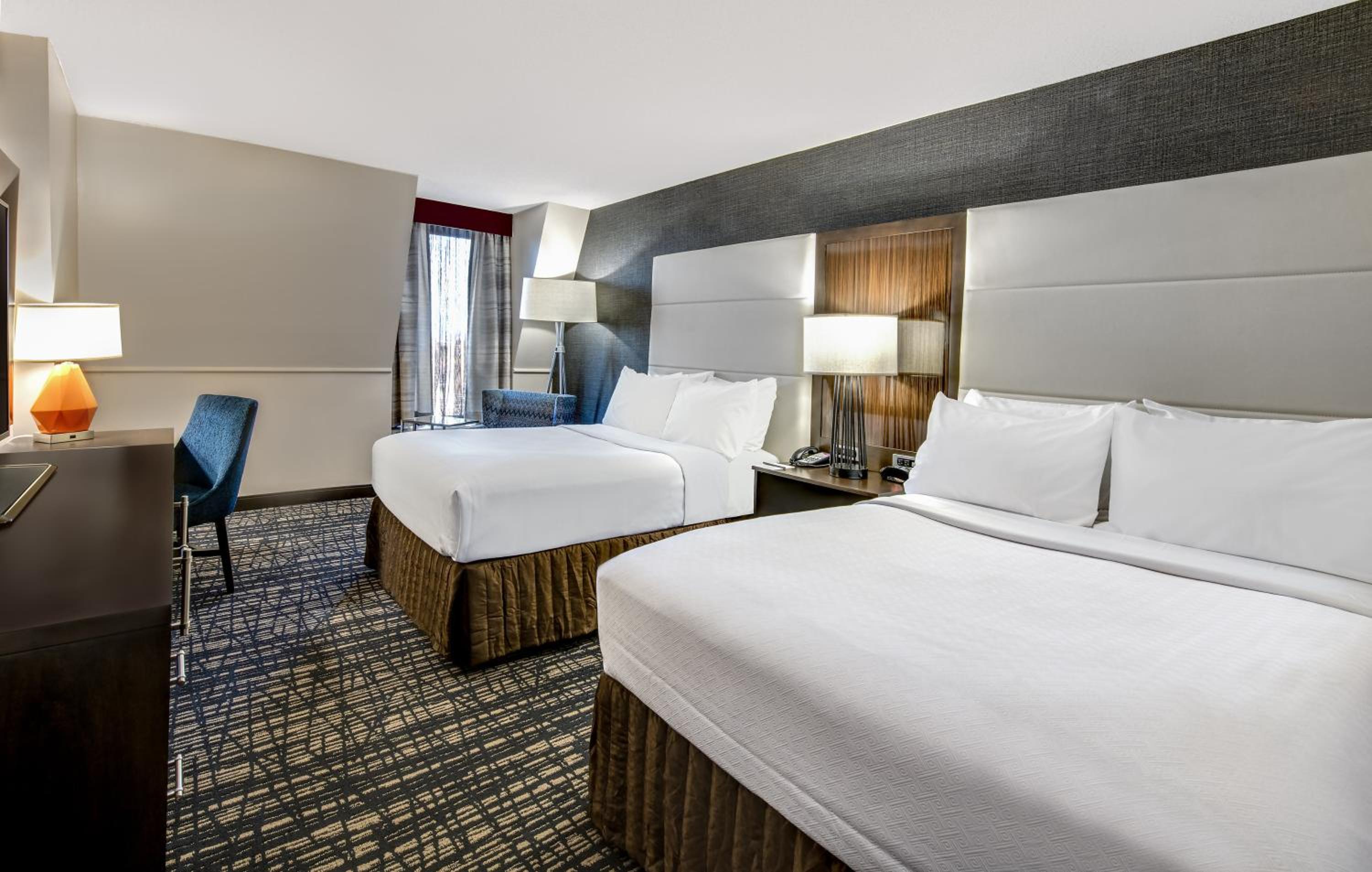 Premium Double Room with Two Double Beds - Allergen Treated - Photo 2