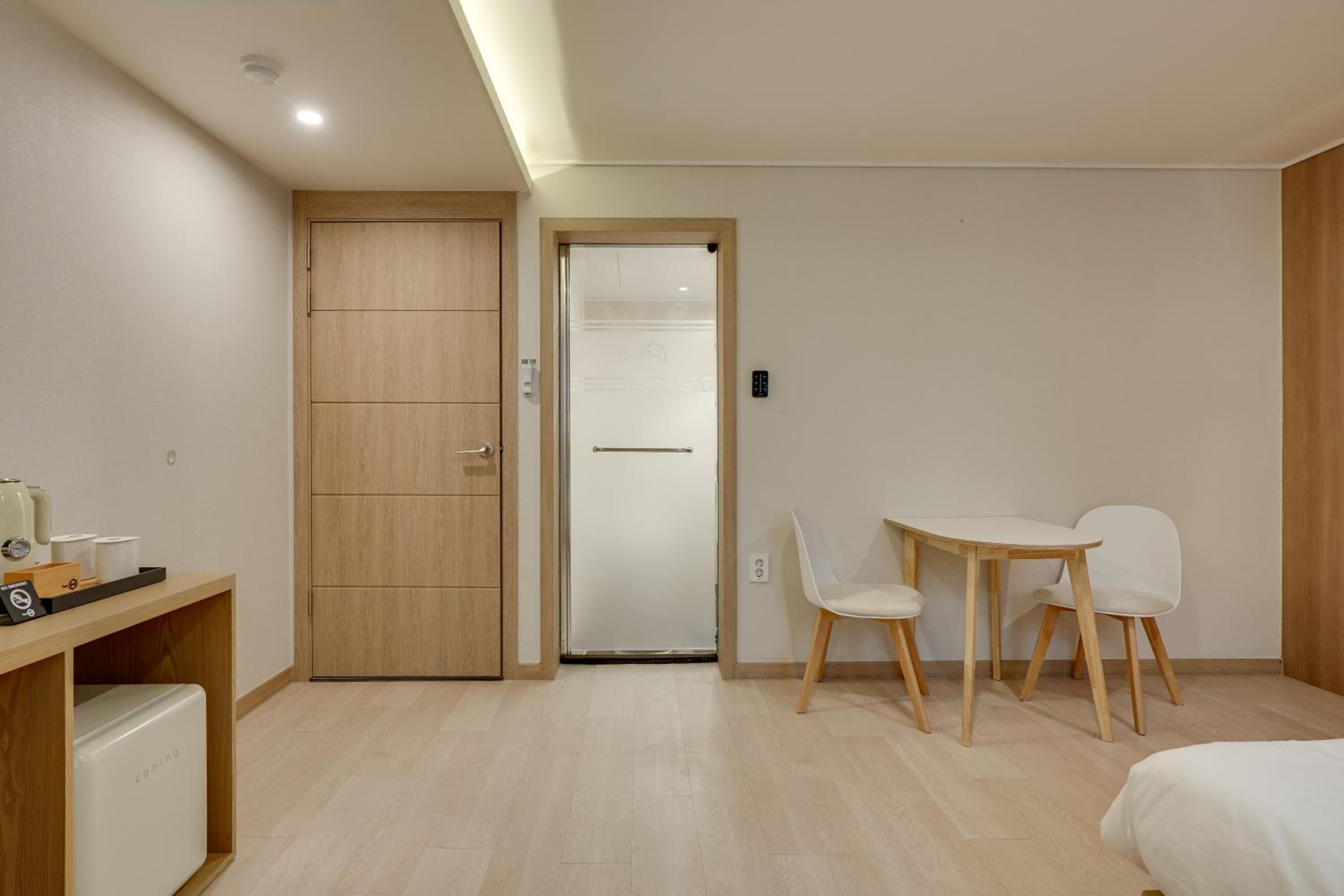Standard Double Room - Photo 5