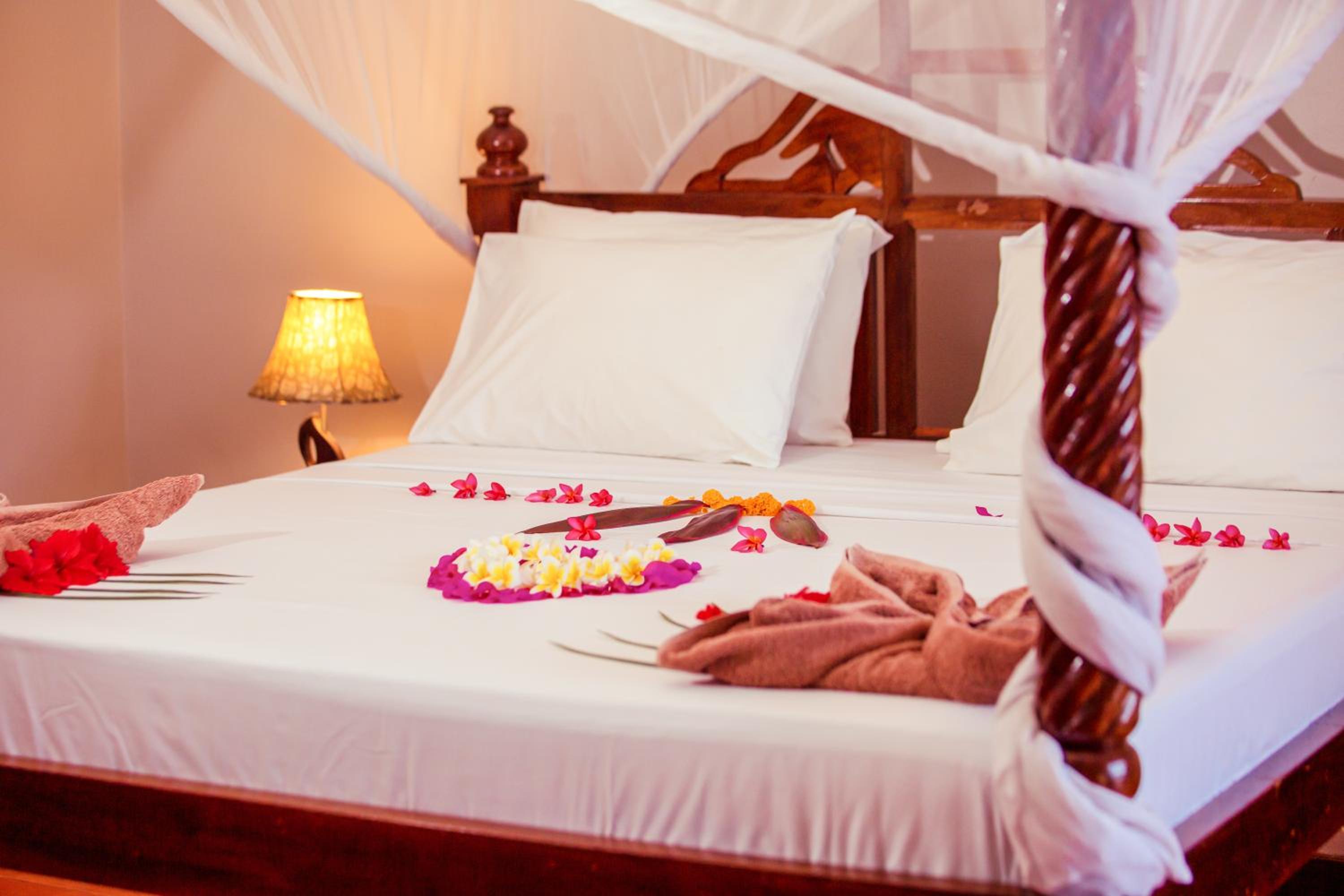 Standard Double Room - Photo 10