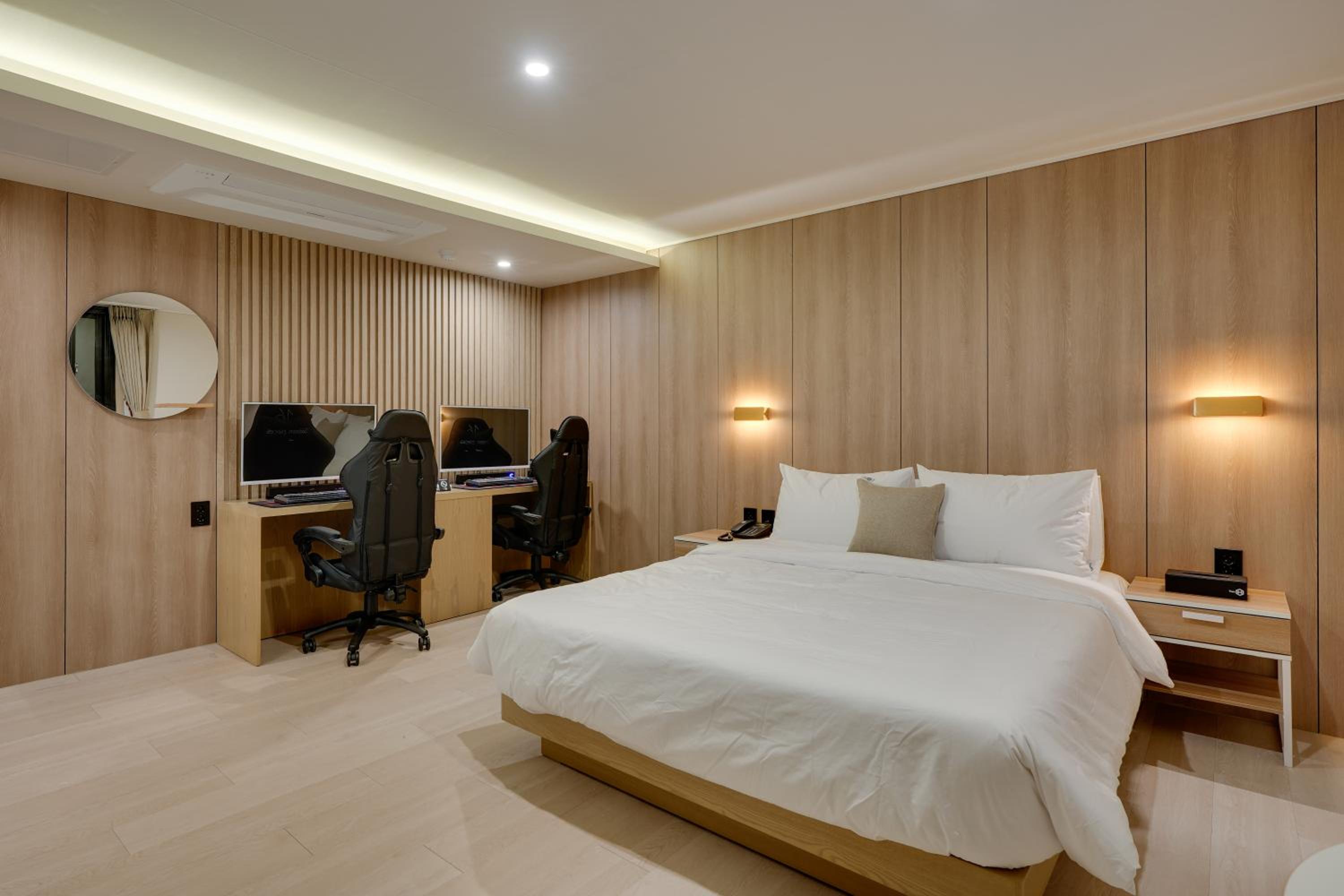 Premium Double 2 Pc Room