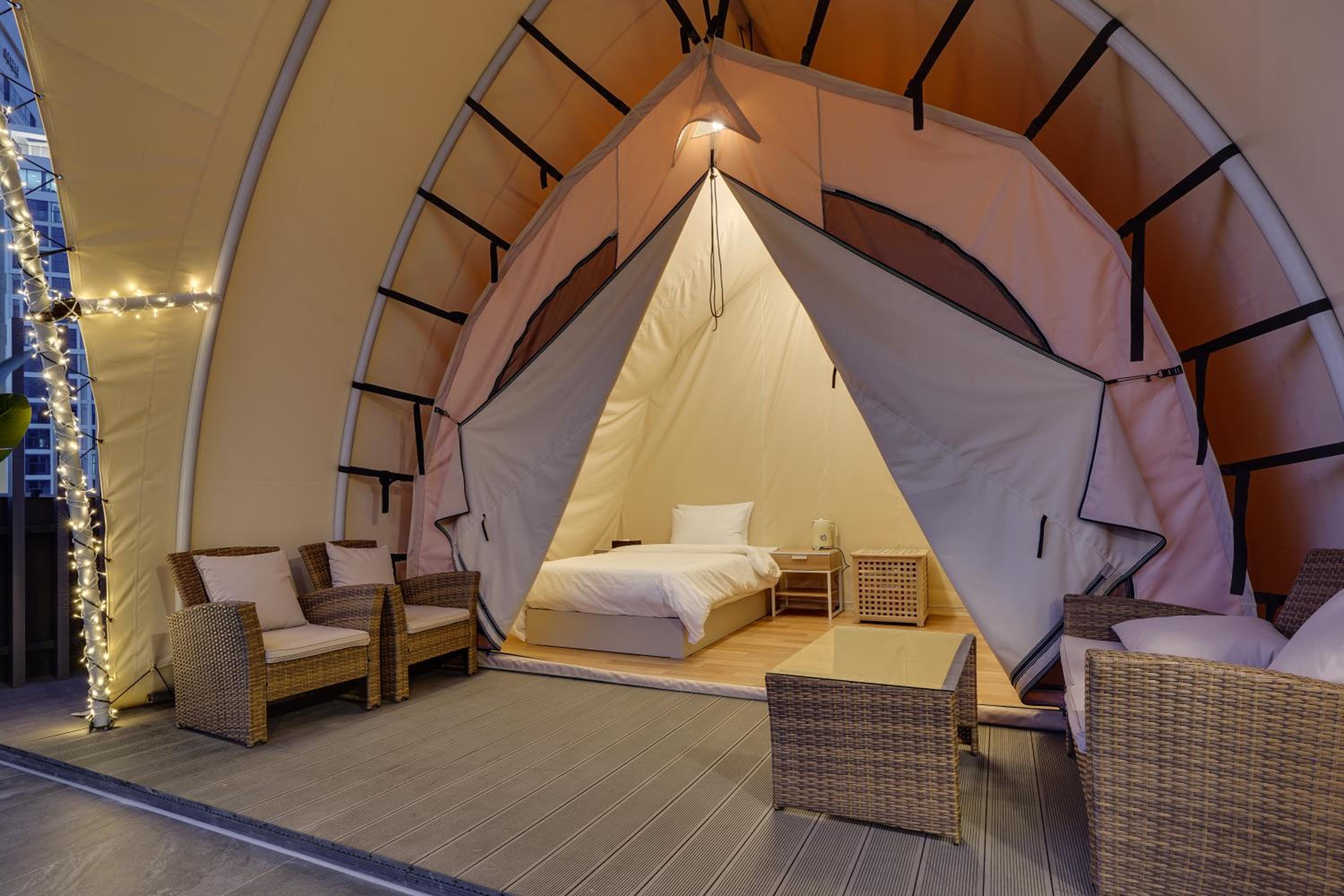 Glamping Party Room - Photo 11