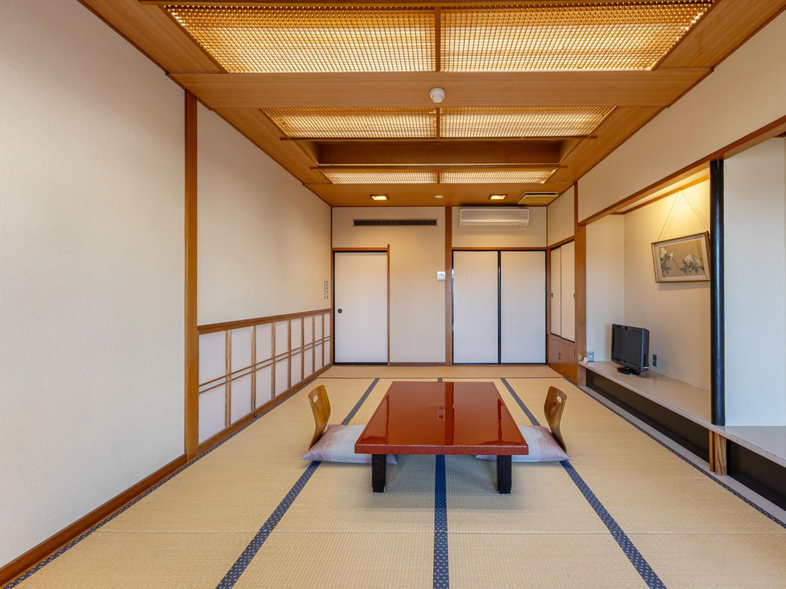 JapaneseE 16Tatami With Toilet Nonsmoking