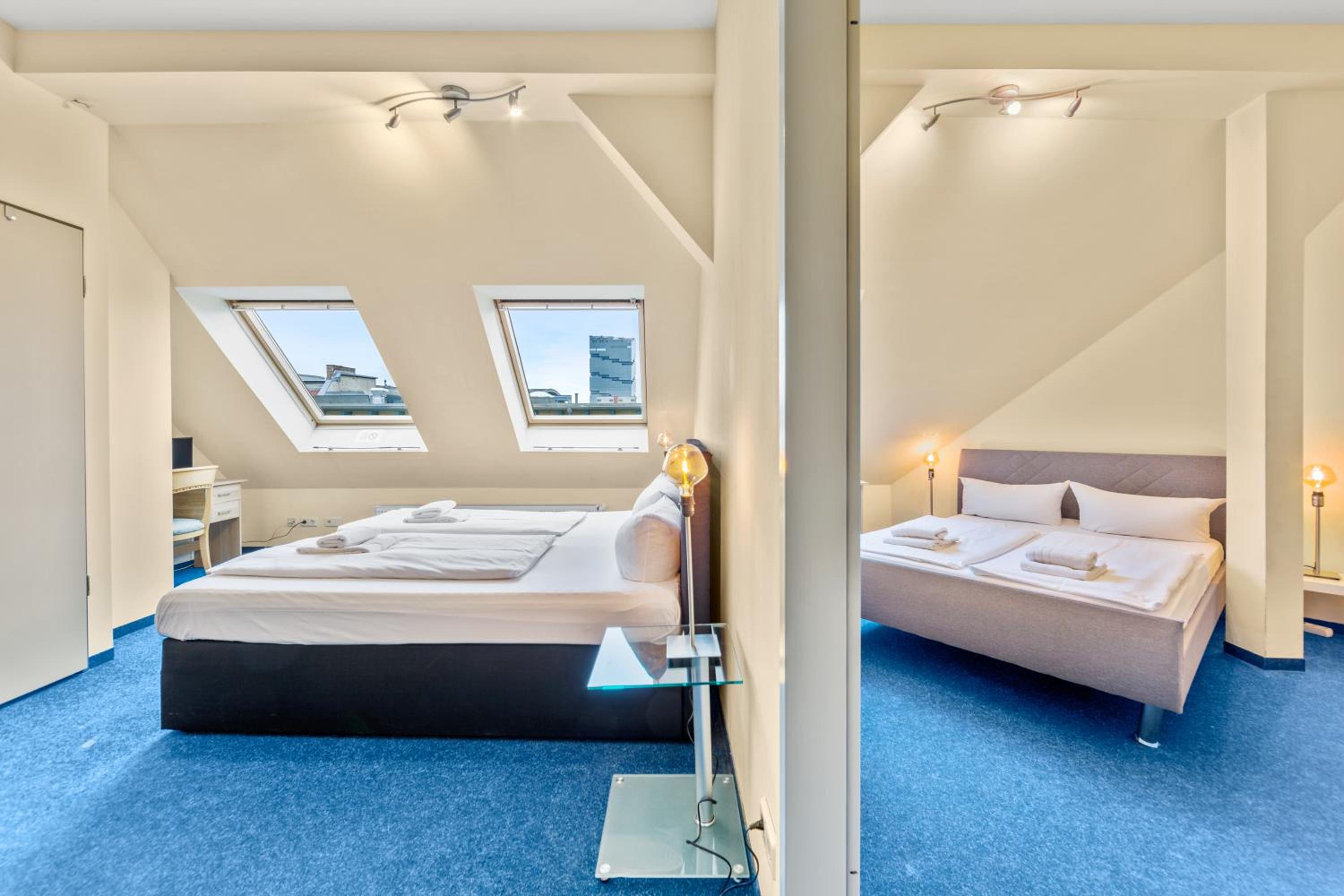 Large Double or Twin Room photo 2