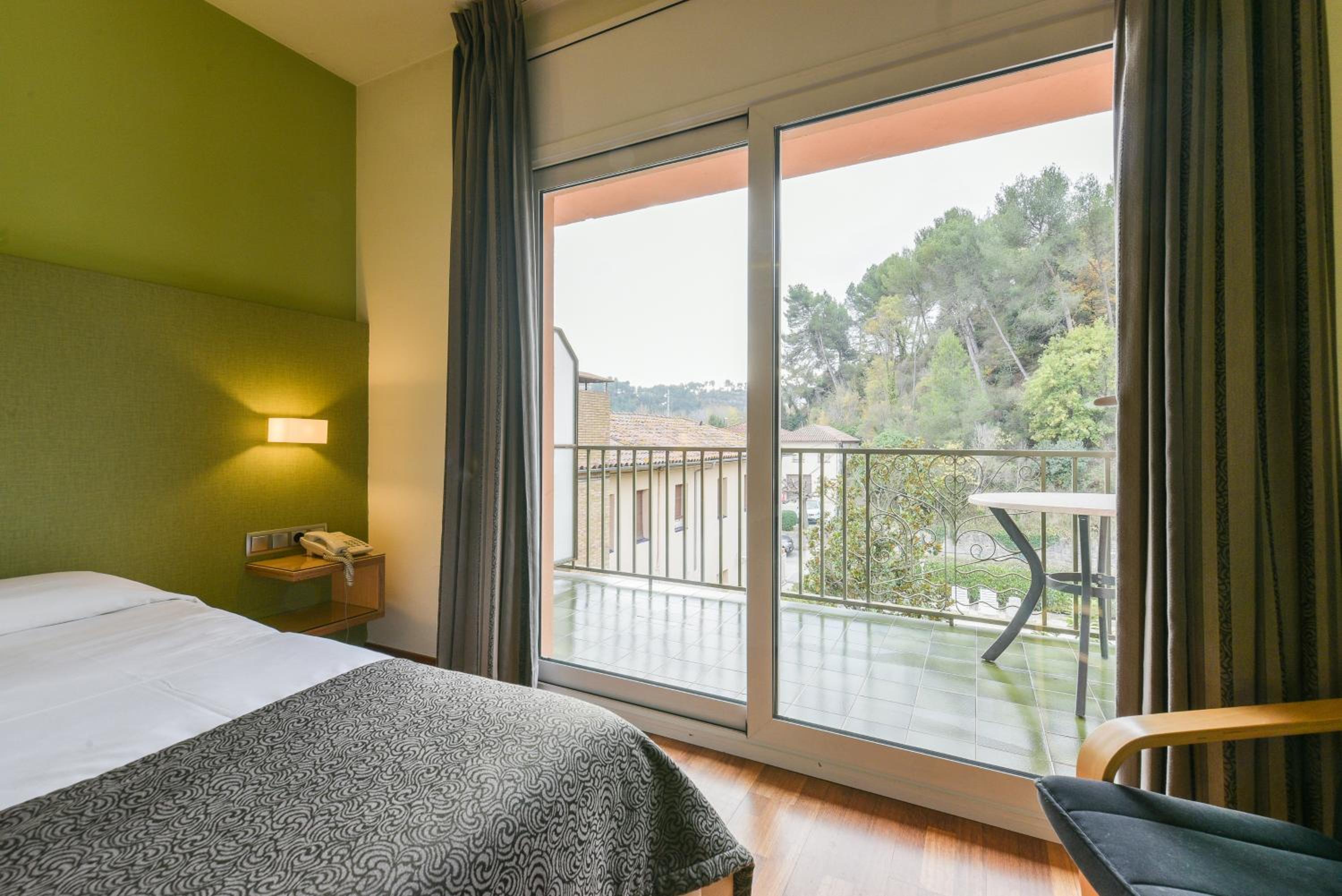 Double or Twin Room - Photo 4