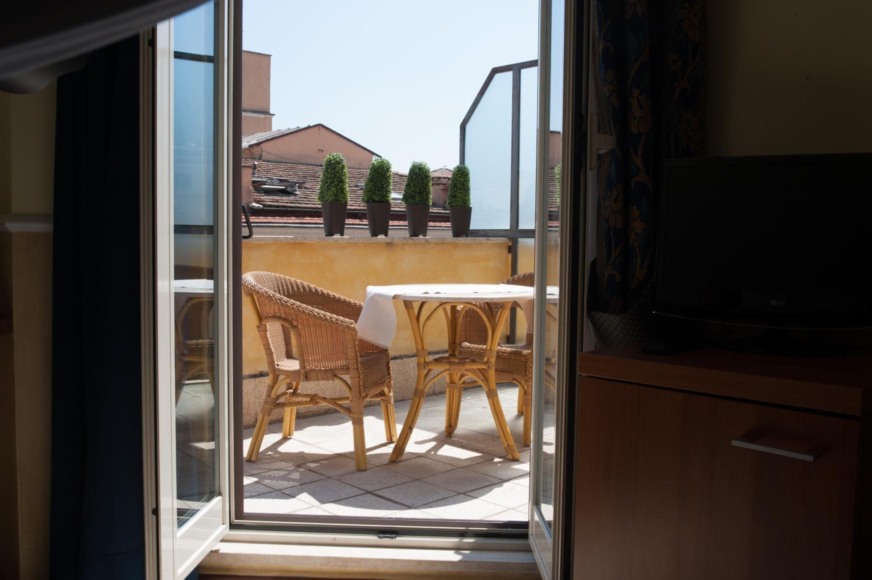 Single Room with Terrace
