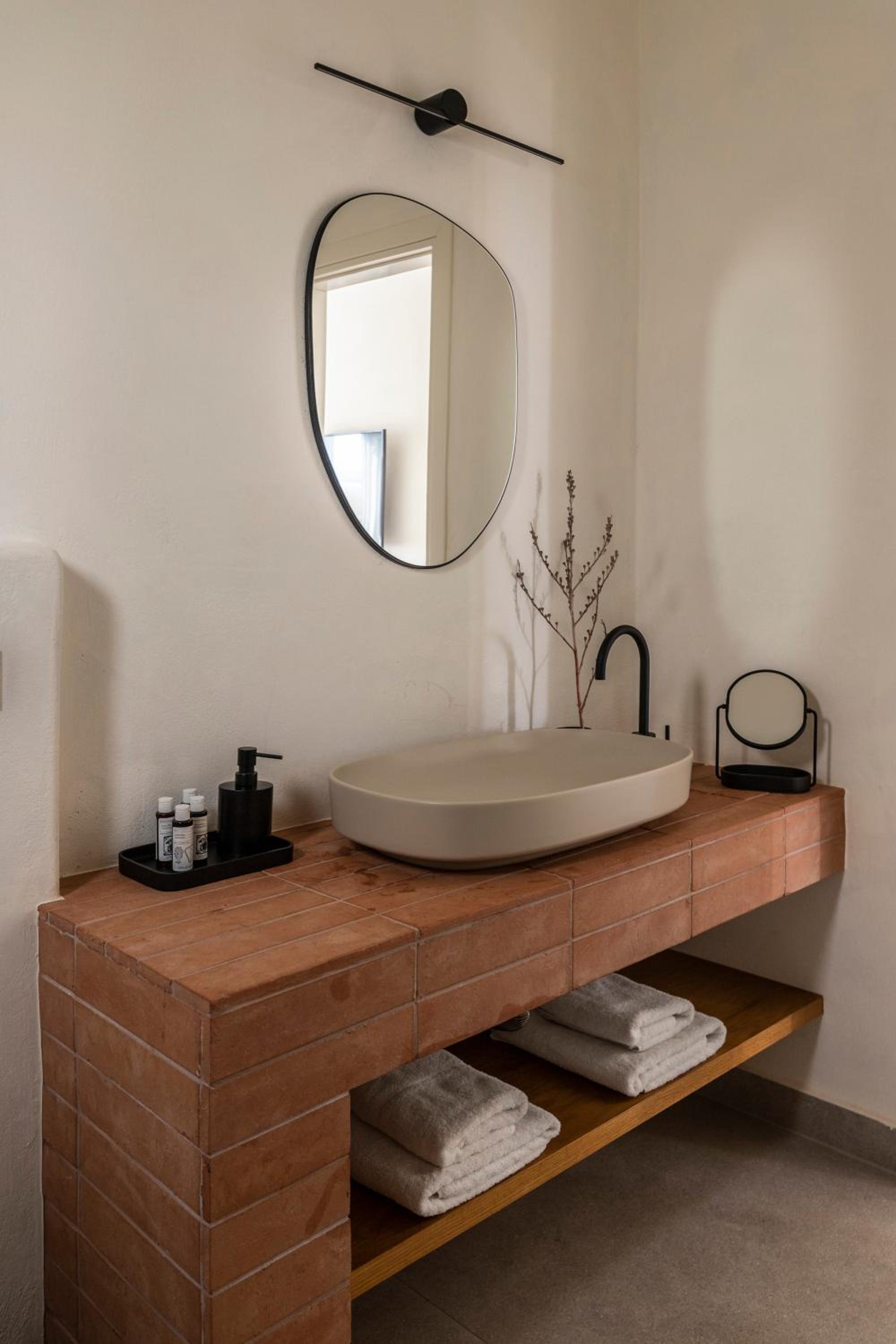 Signature Suite (1st Floor)