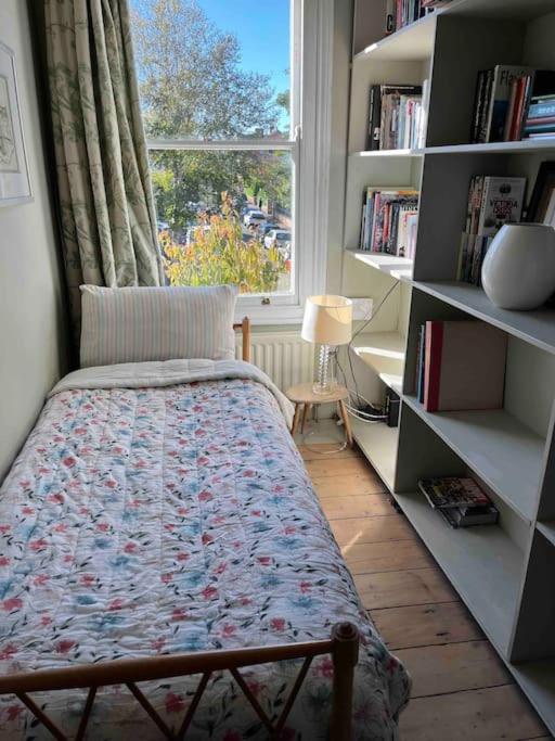 Four-Bedroom House photo 2