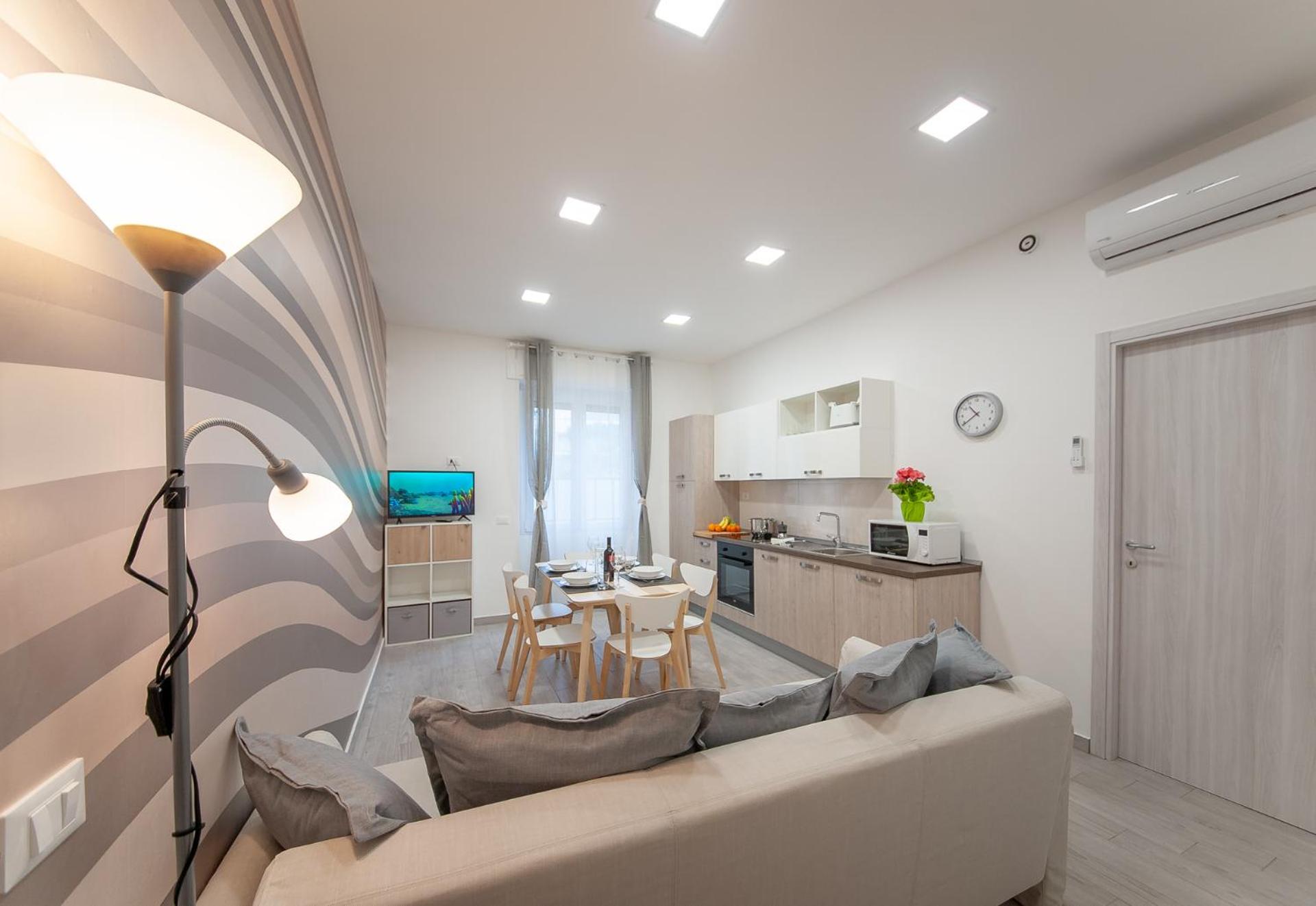 One-Bedroom Apartment