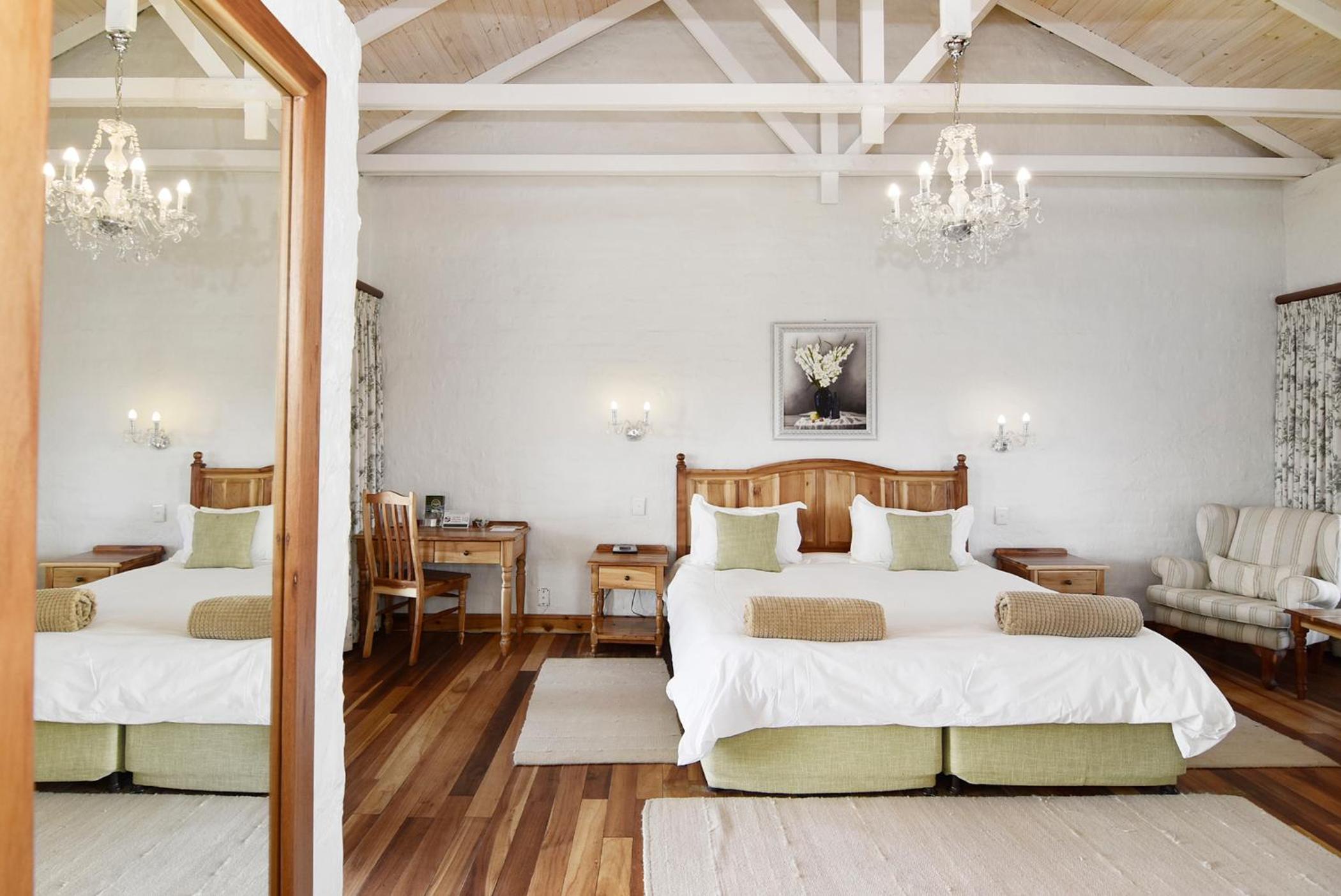 Double or Twin Room - Photo 2