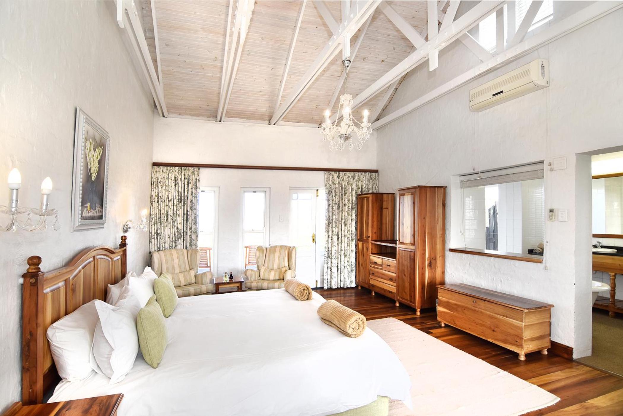 Double or Twin Room - Photo 15