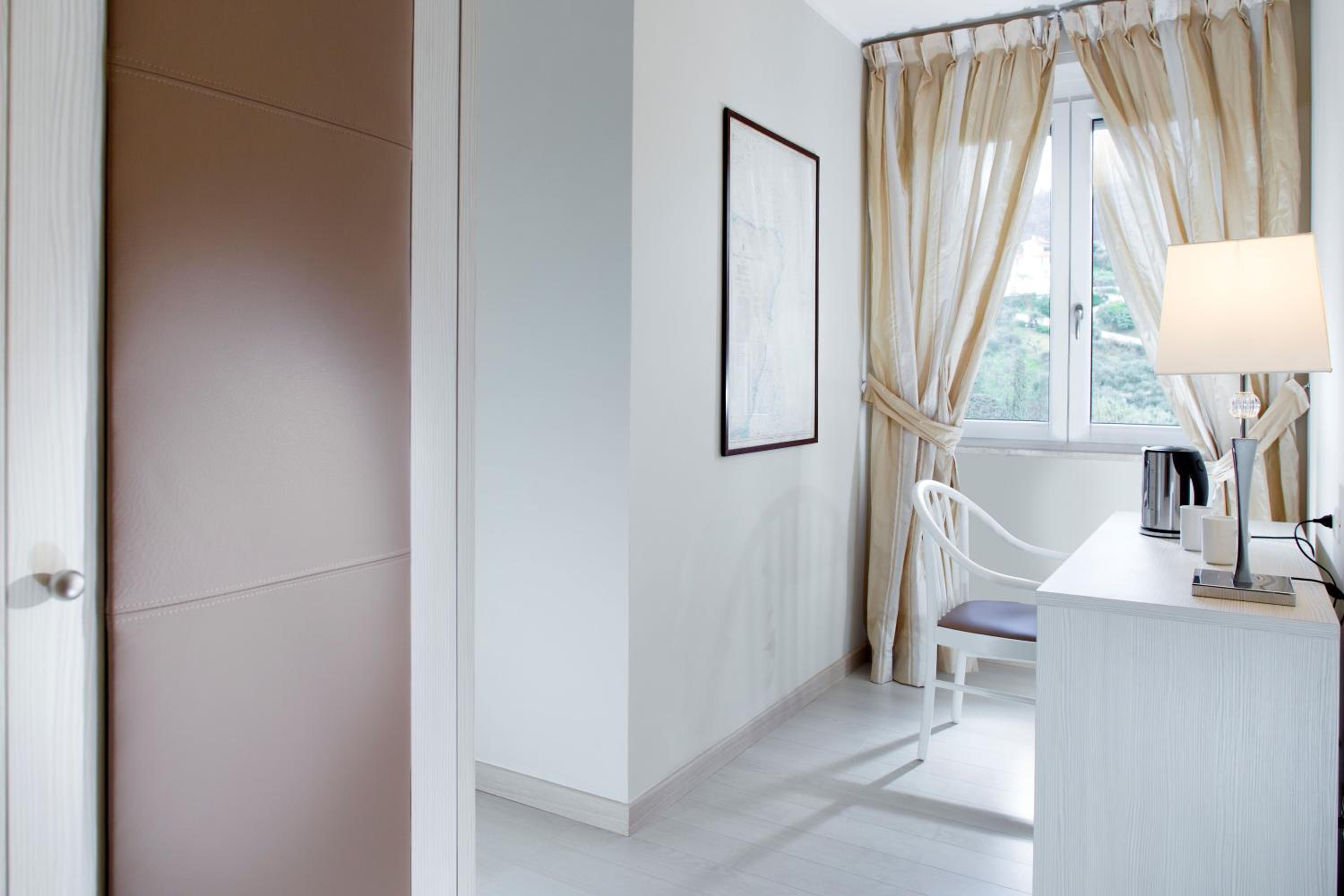 Double Room with Sea View photo 3