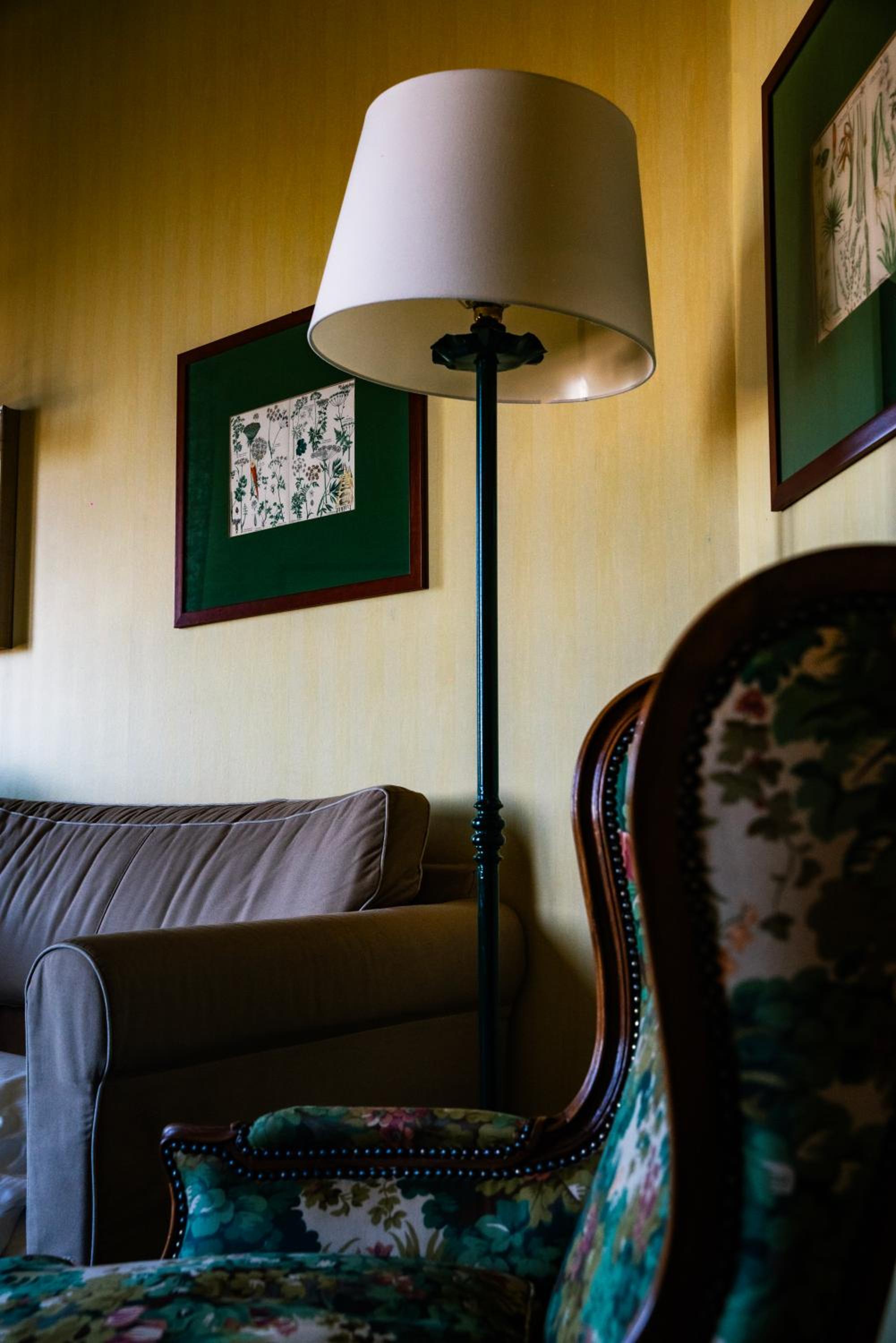 Family Room - Photo 7