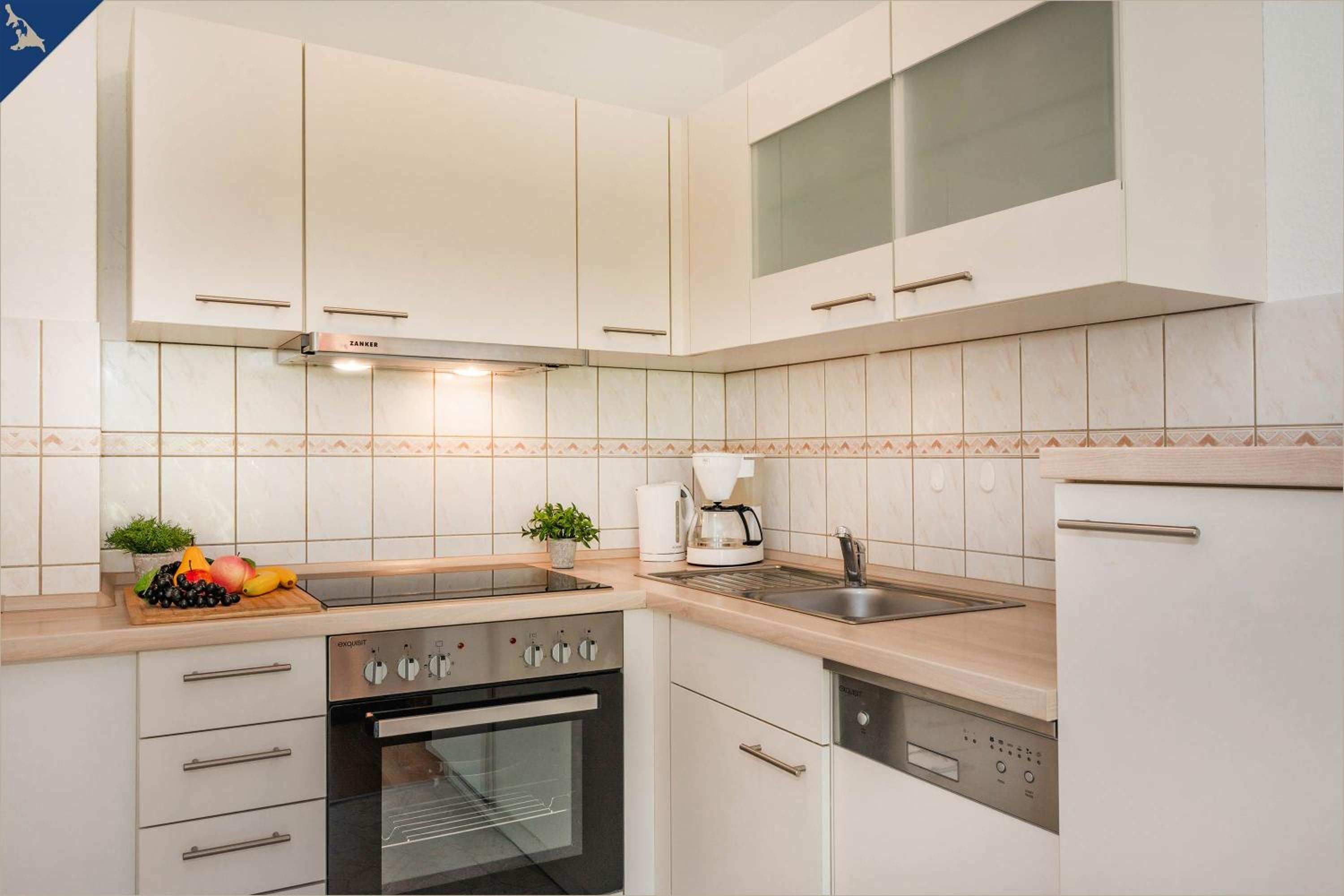 One-Bedroom Apartment photo 3
