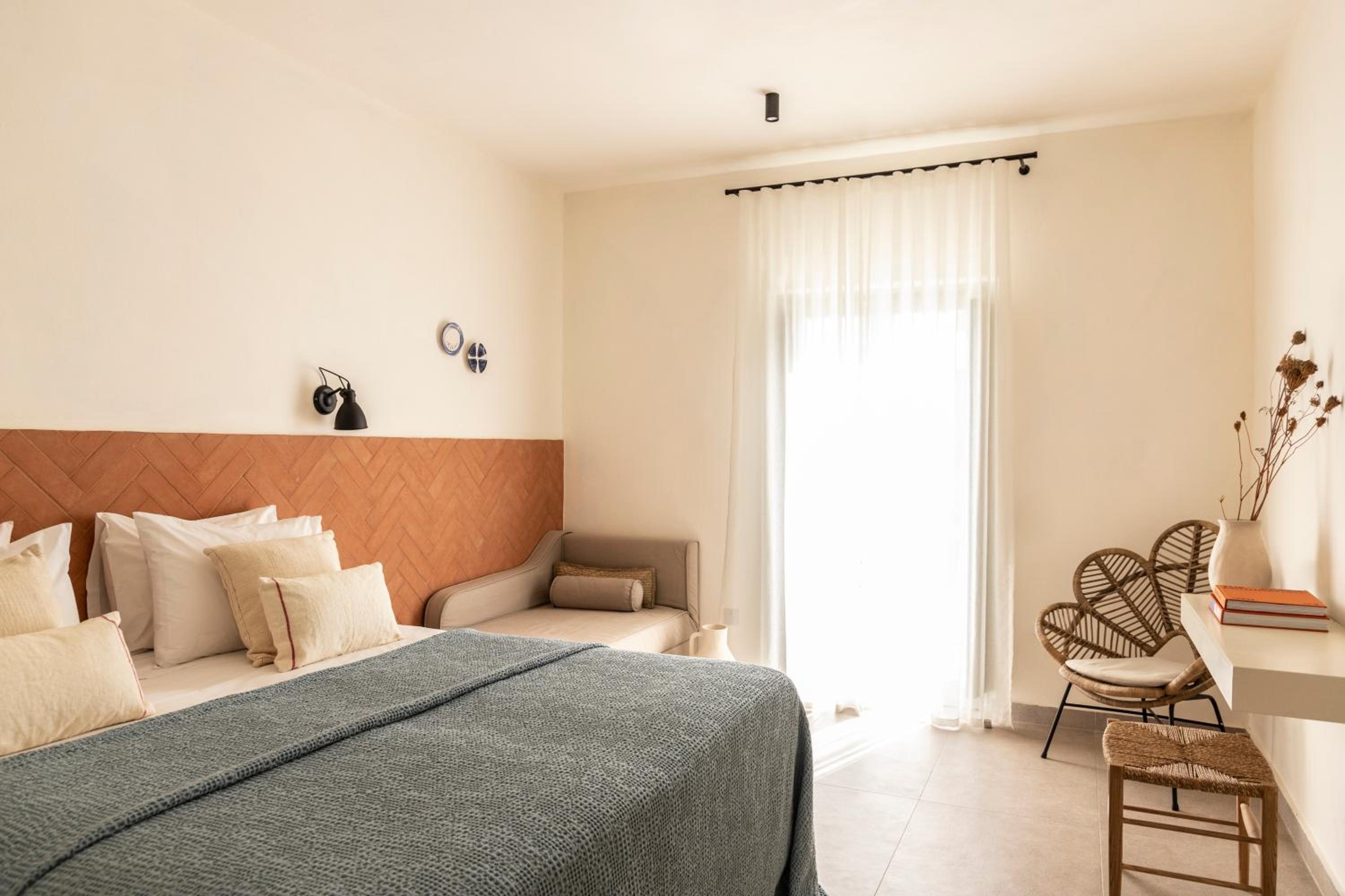 Junior Double with Large Terrace Sea View (ground floor), photo 6
