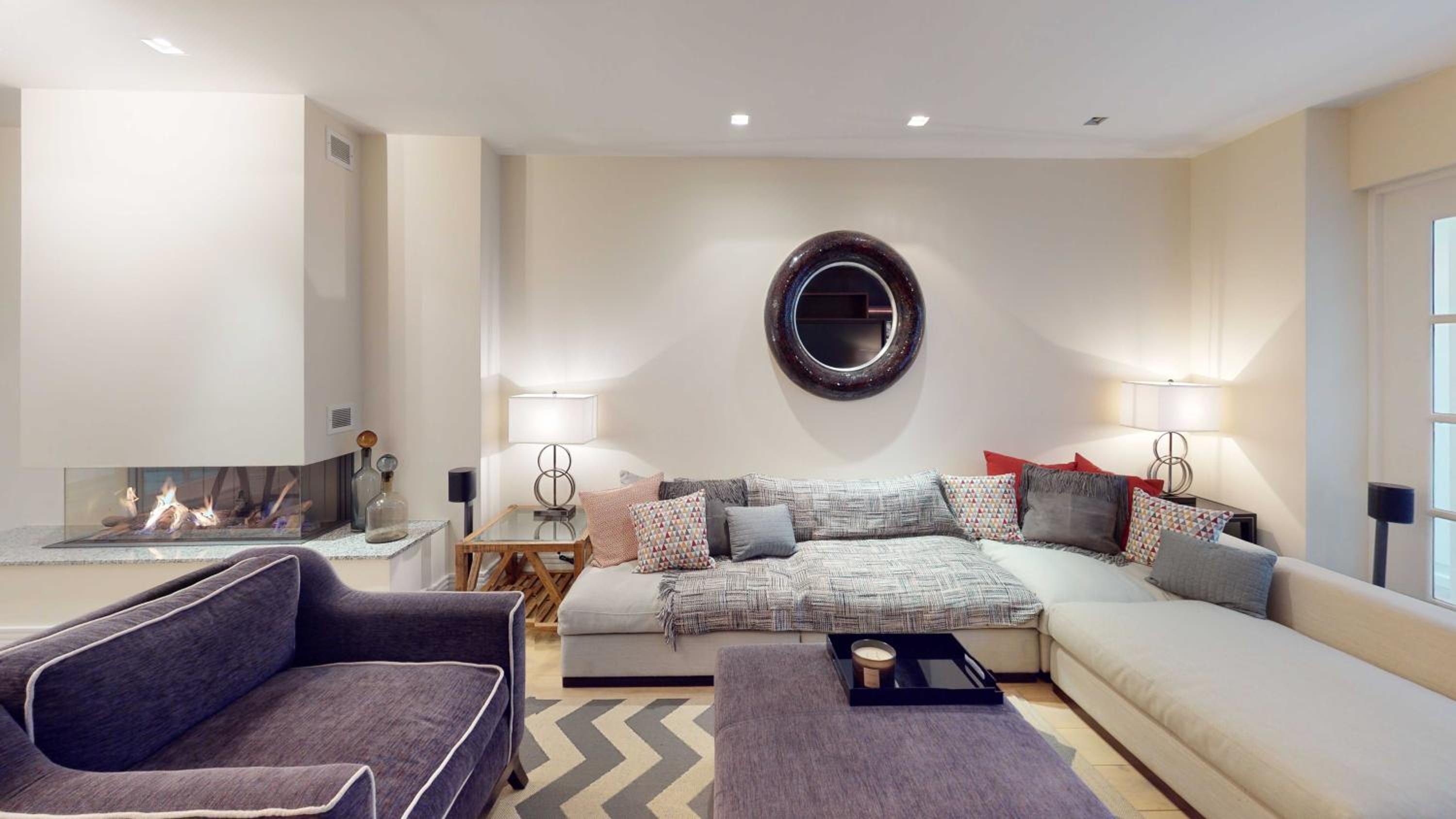 Deluxe One-Bedroom Apartment
