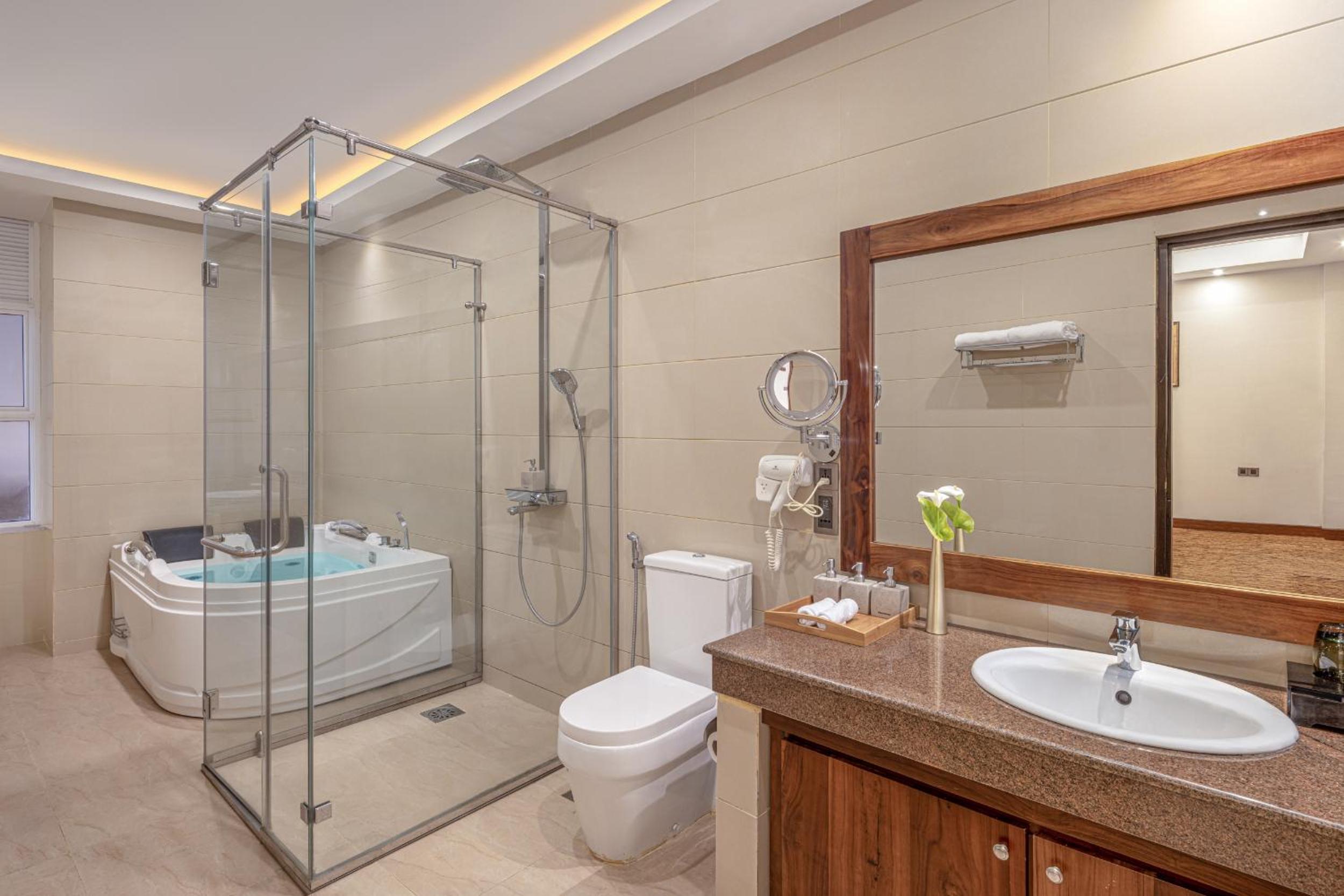 Junior Suite with Mountain View Rooms – with a Free Visit to Organic Strawberry & Vegetable garden and to pick your own Strawberry, 10% off on Spa and Excursions + Early check in Late check out on availability photo 2
