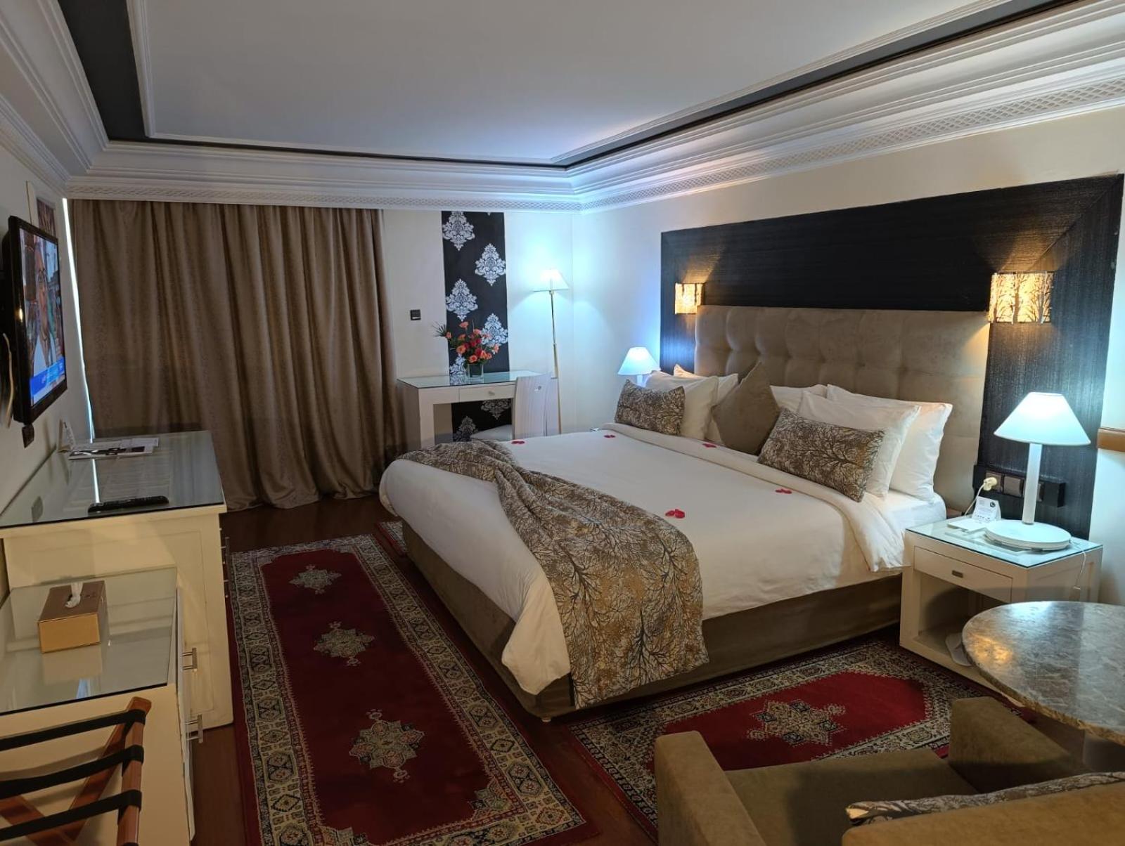 JUNIOR SUITE - Photo 7