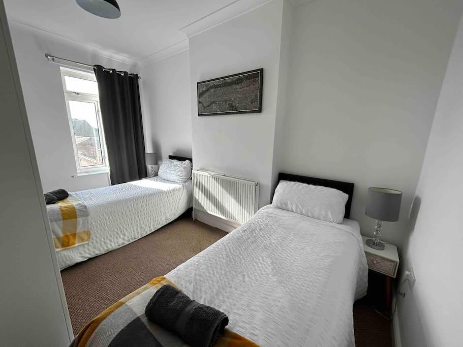 Three-Bedroom House photo 1