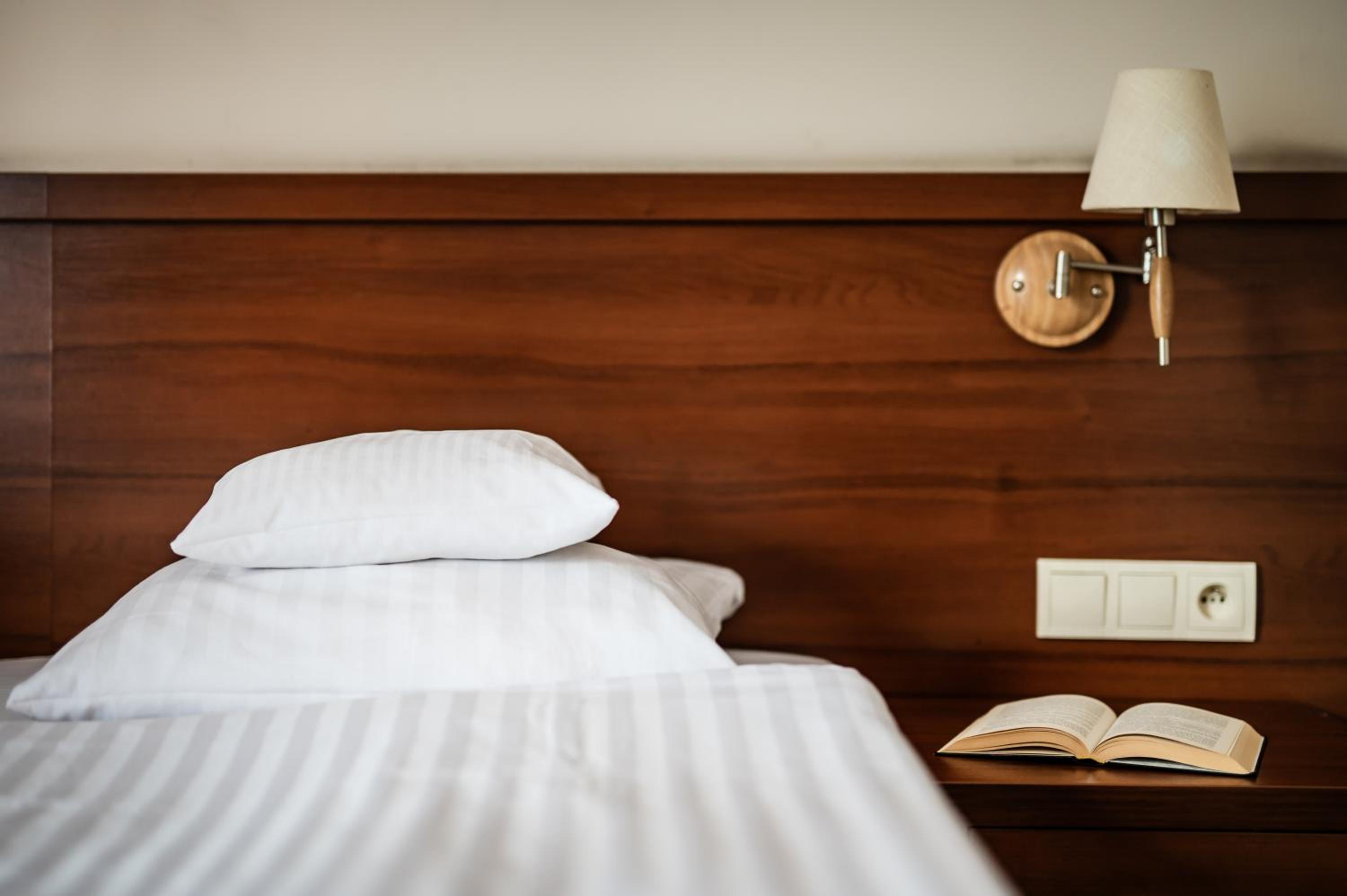 Standard Double or Twin Room - Photo 3