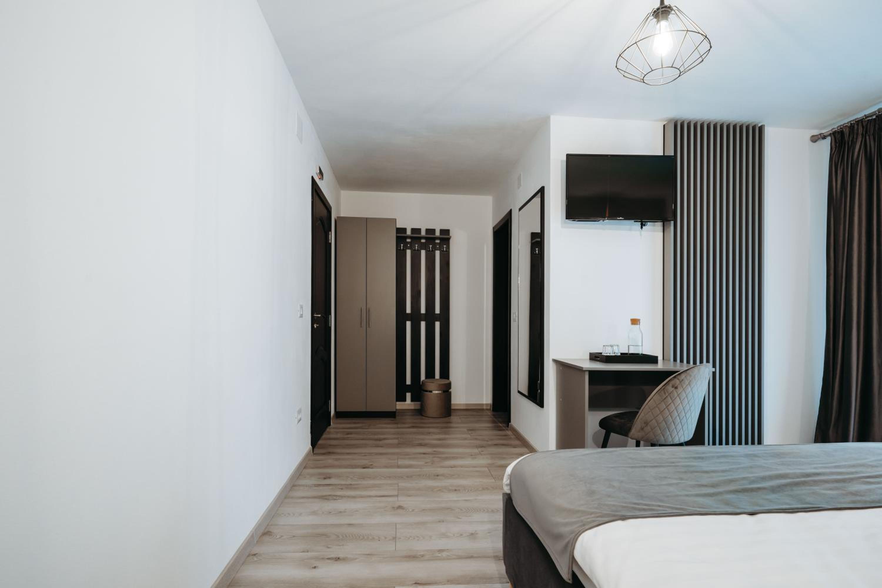 Villa photo 2