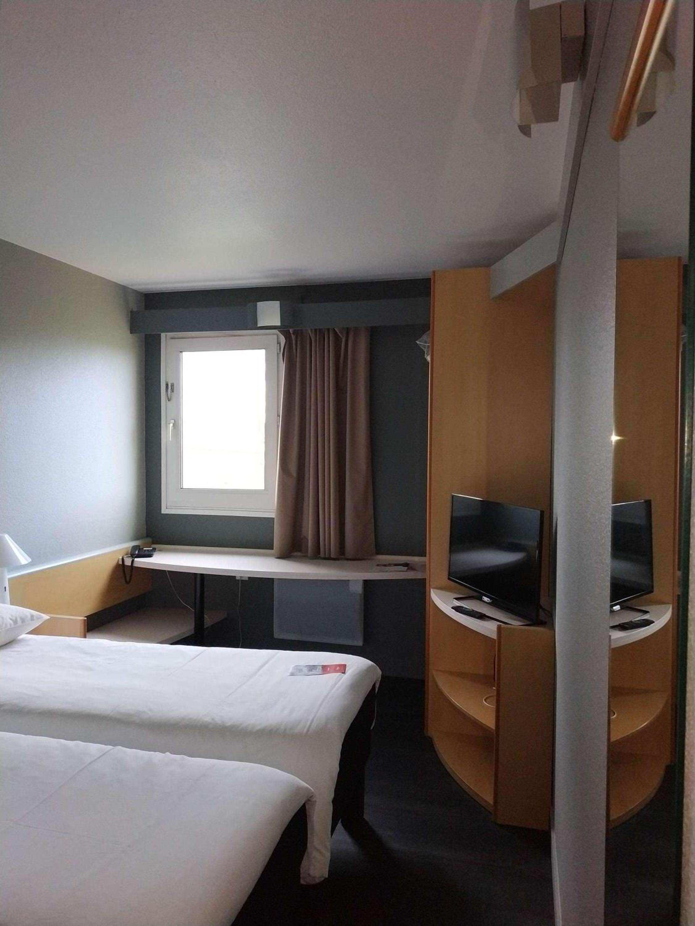 Standard Twin Room photo 1