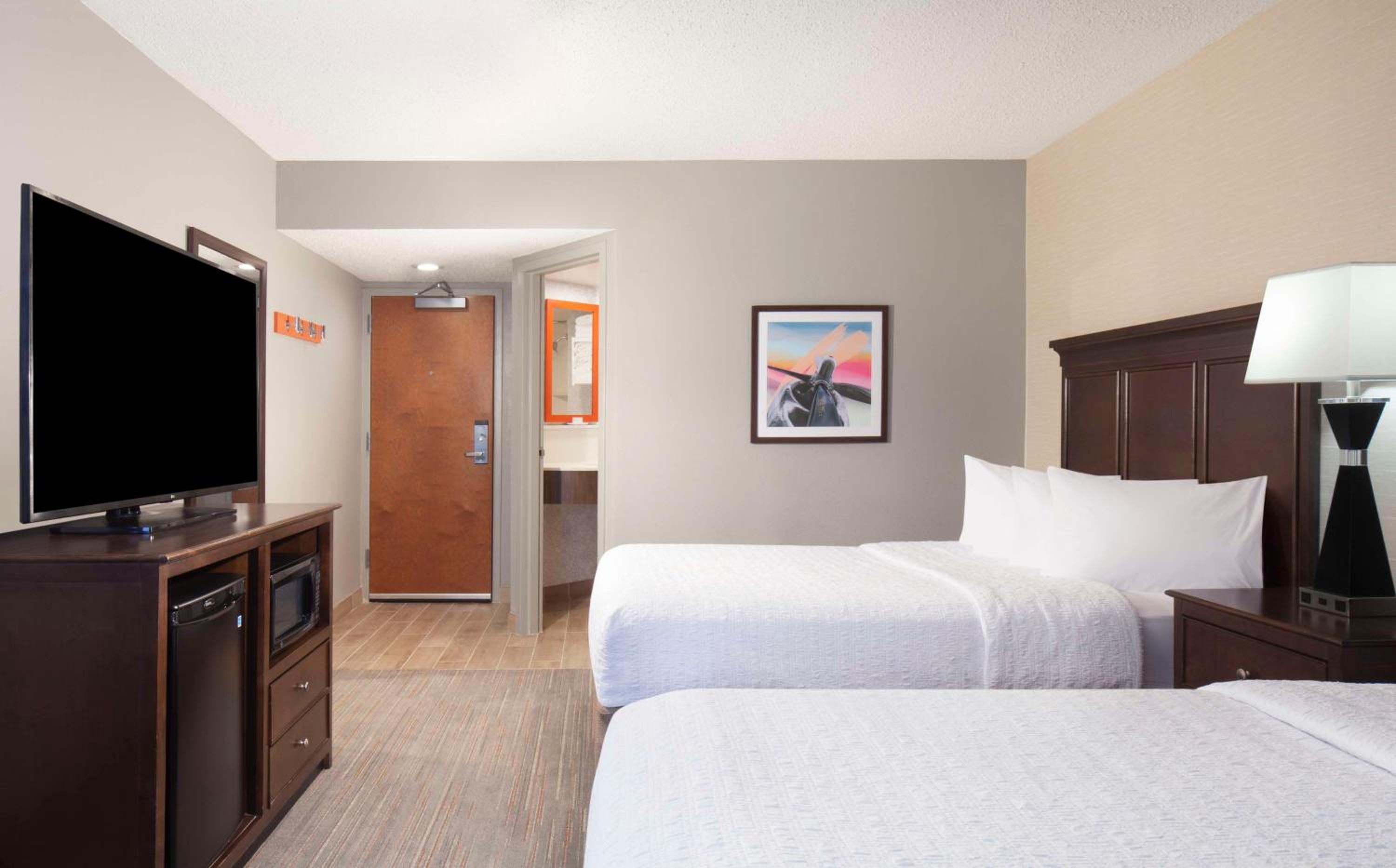 Double Room with Two Double Beds - Non-Smoking - Photo 3