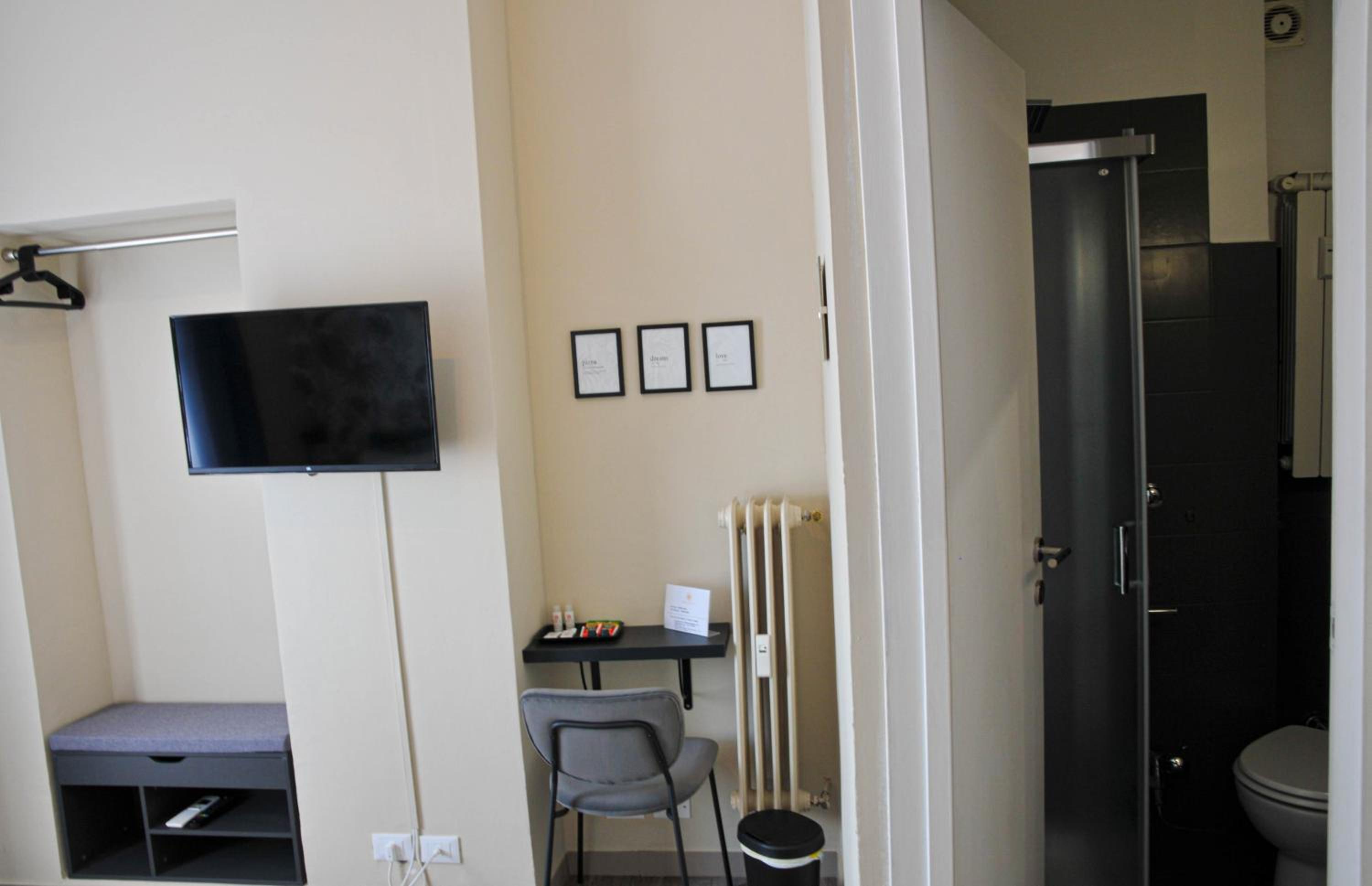 Double Room with Private Bathroom