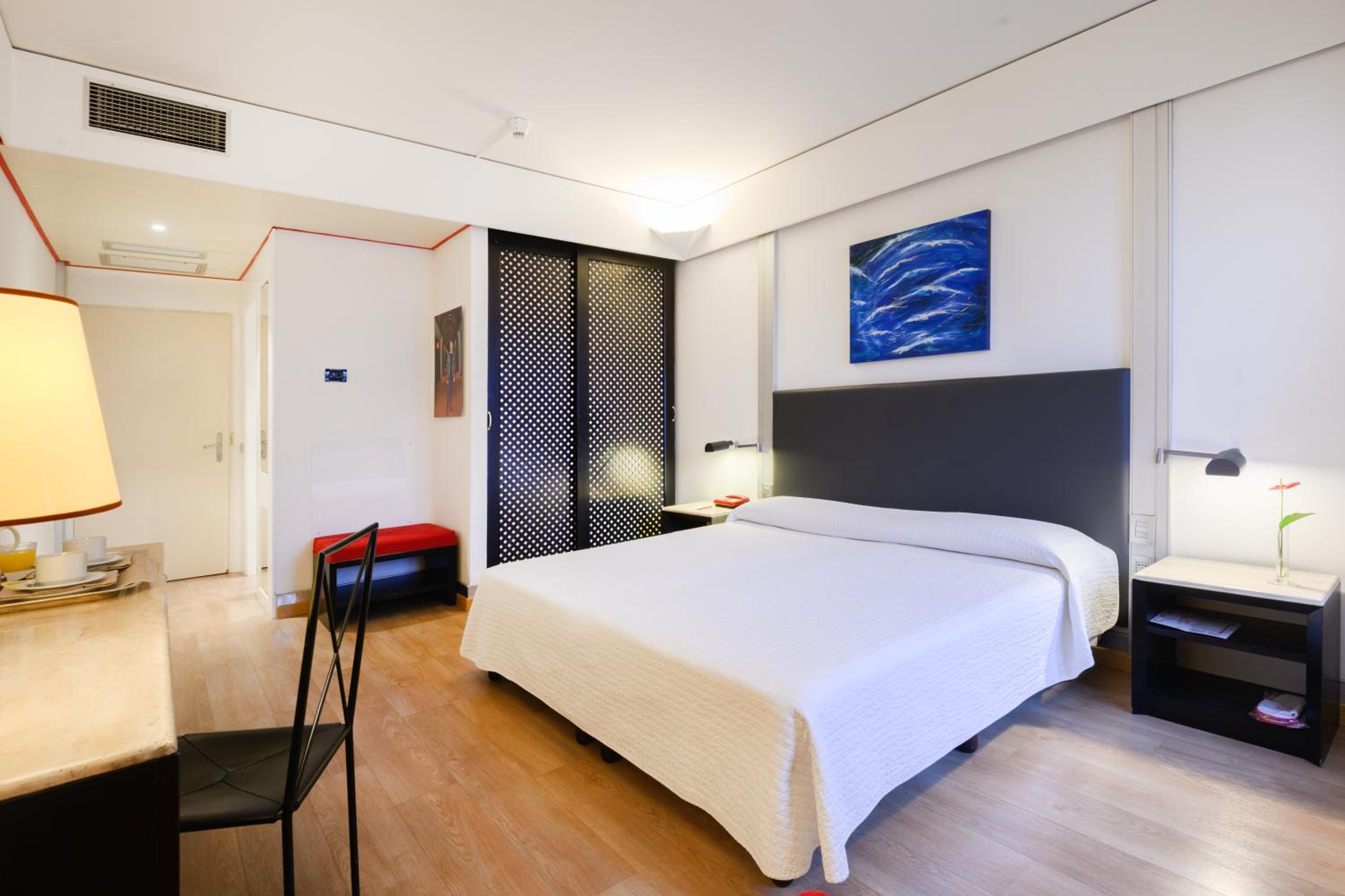 Classic Double or Twin Room - Photo 1
