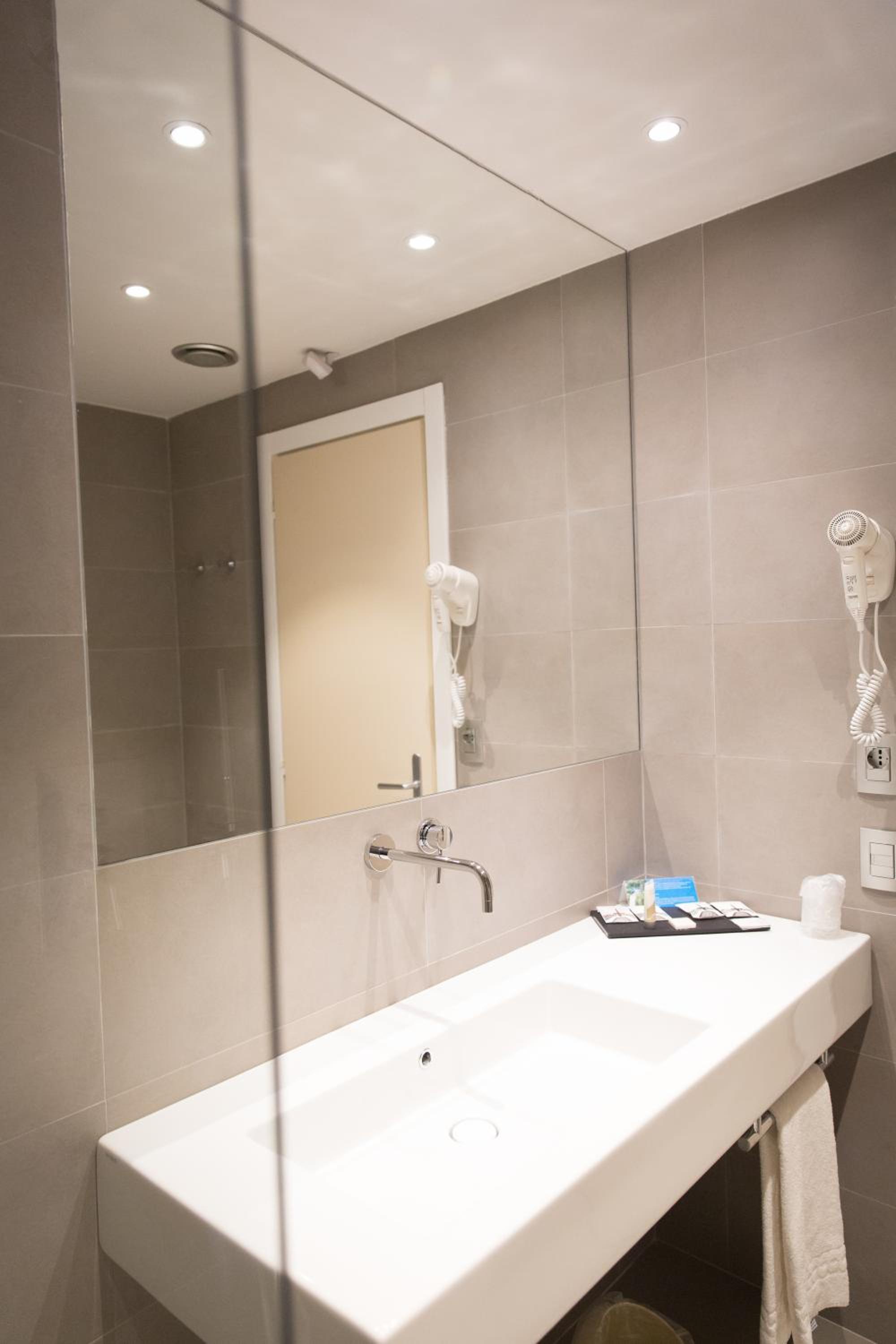 Classic Plus Double Room ( 1 Adult )  - Photo 2