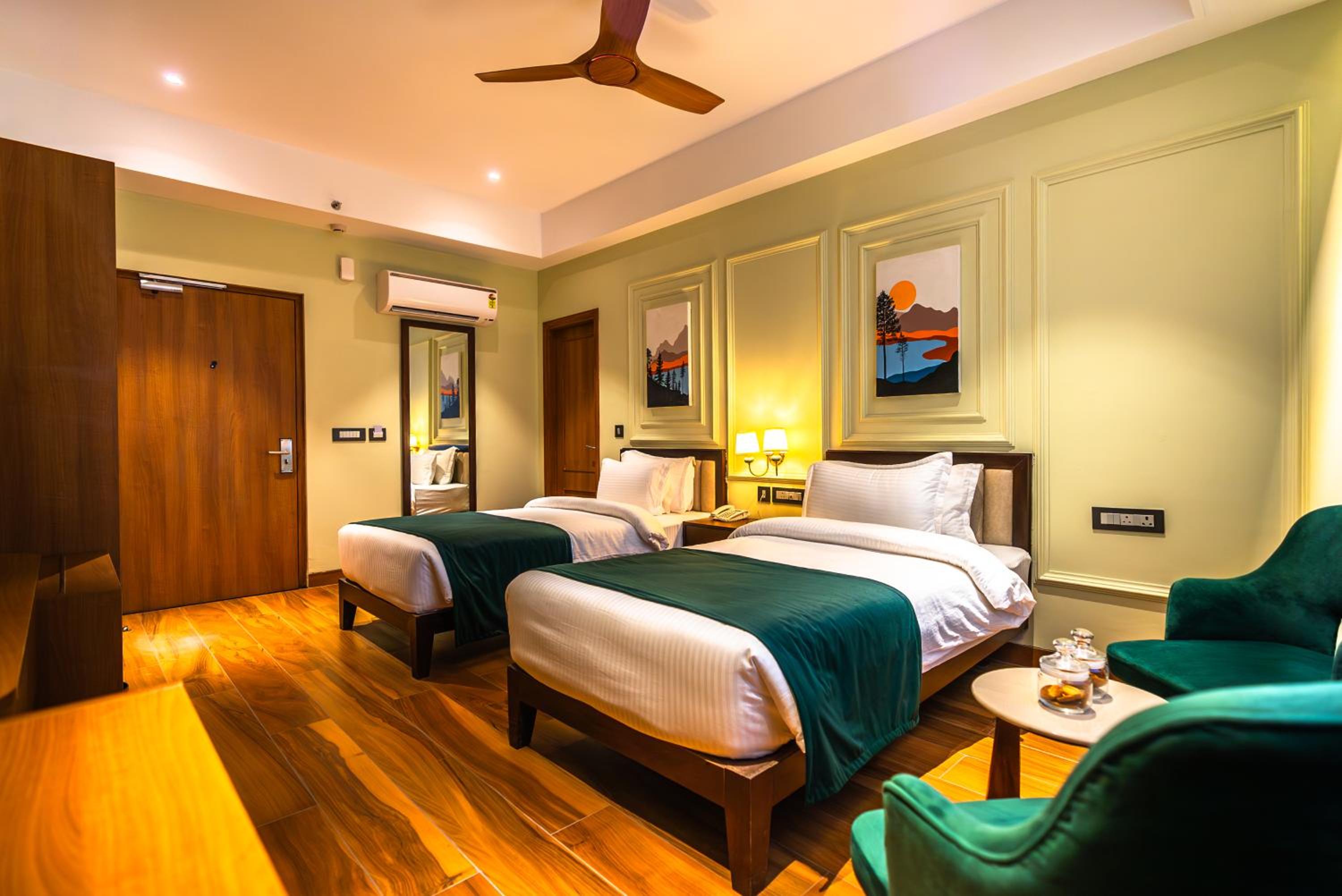 Deluxe Room - Photo 2