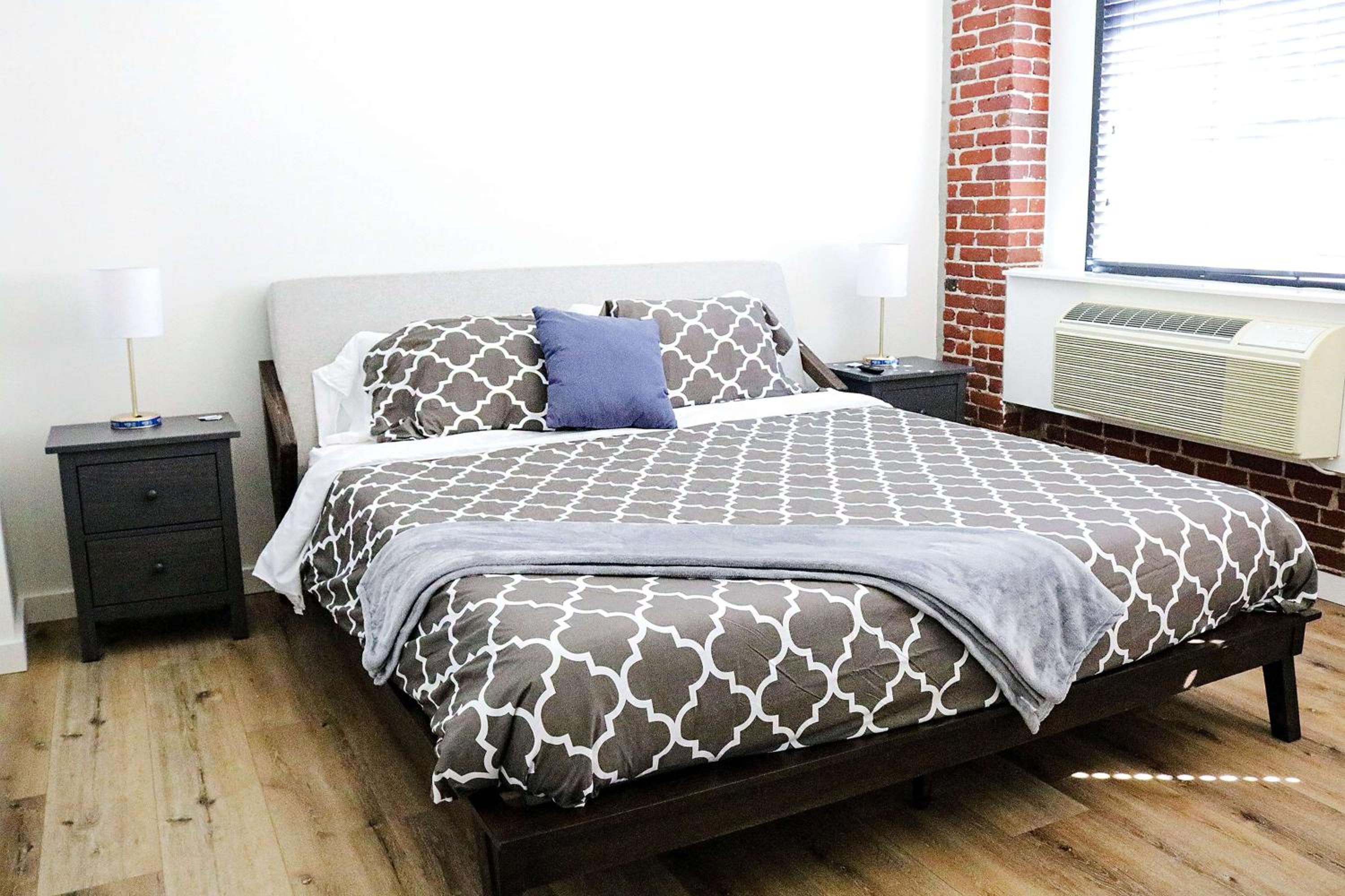 One-Bedroom Suite with One King and One Queen Bed - Non-Smoking photo 1