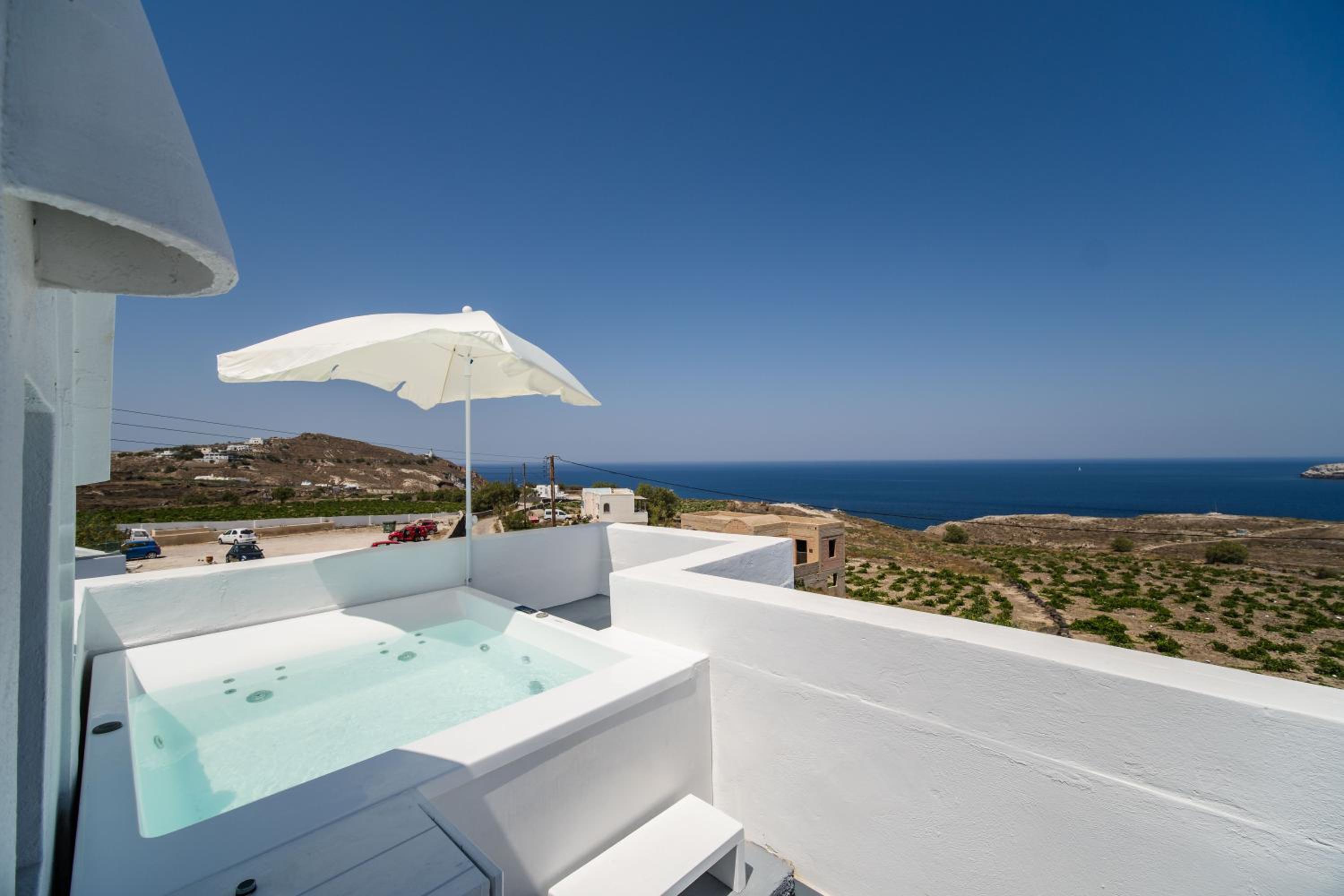 Dome Suite with Hot Tub  - Photo 3
