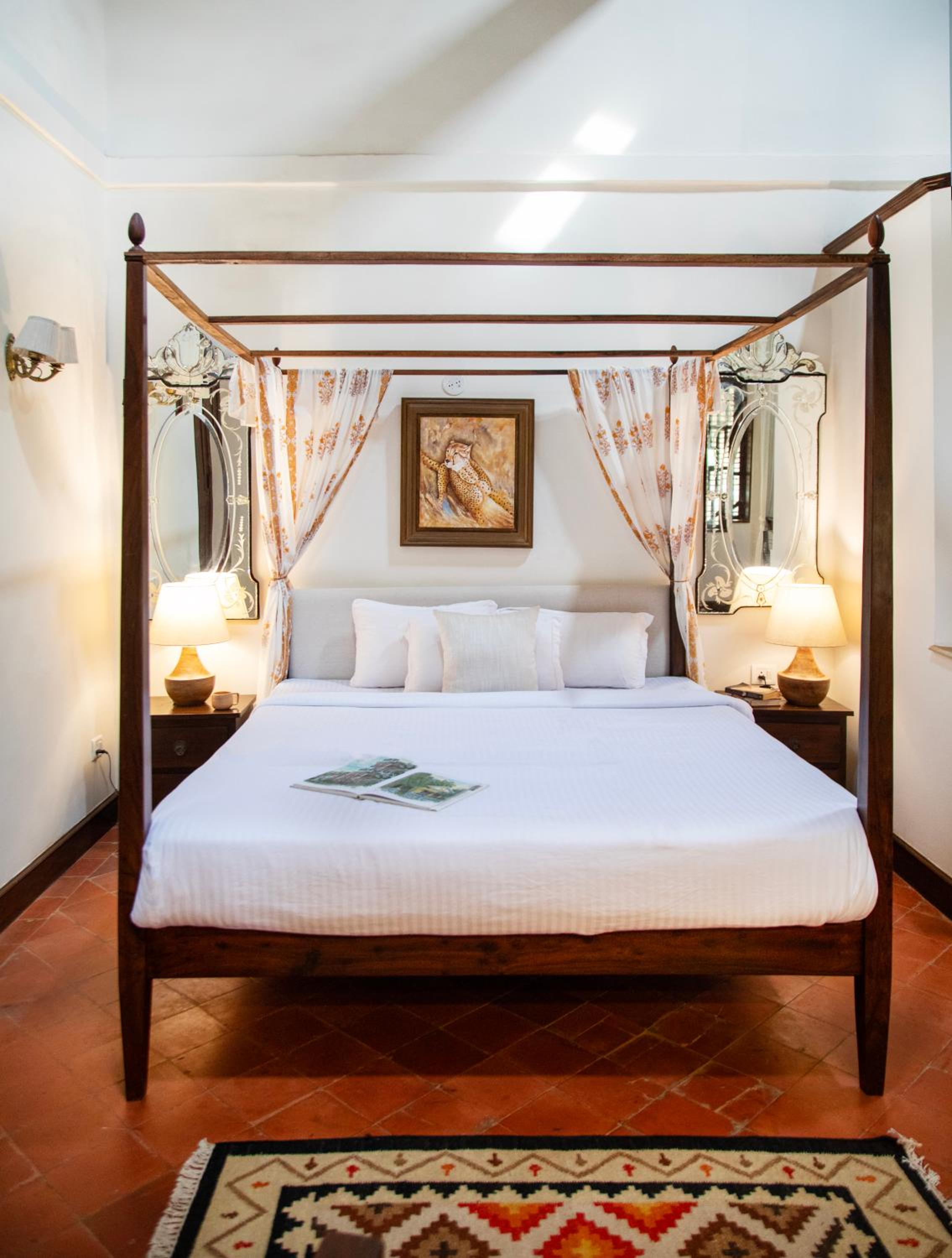 Superior Double Room with Anytime breakfast, 24*7 butler Service & Flexible check in & check out (Subject to availability)