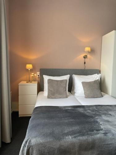 Twin Room with Private External Bathroom photo 2