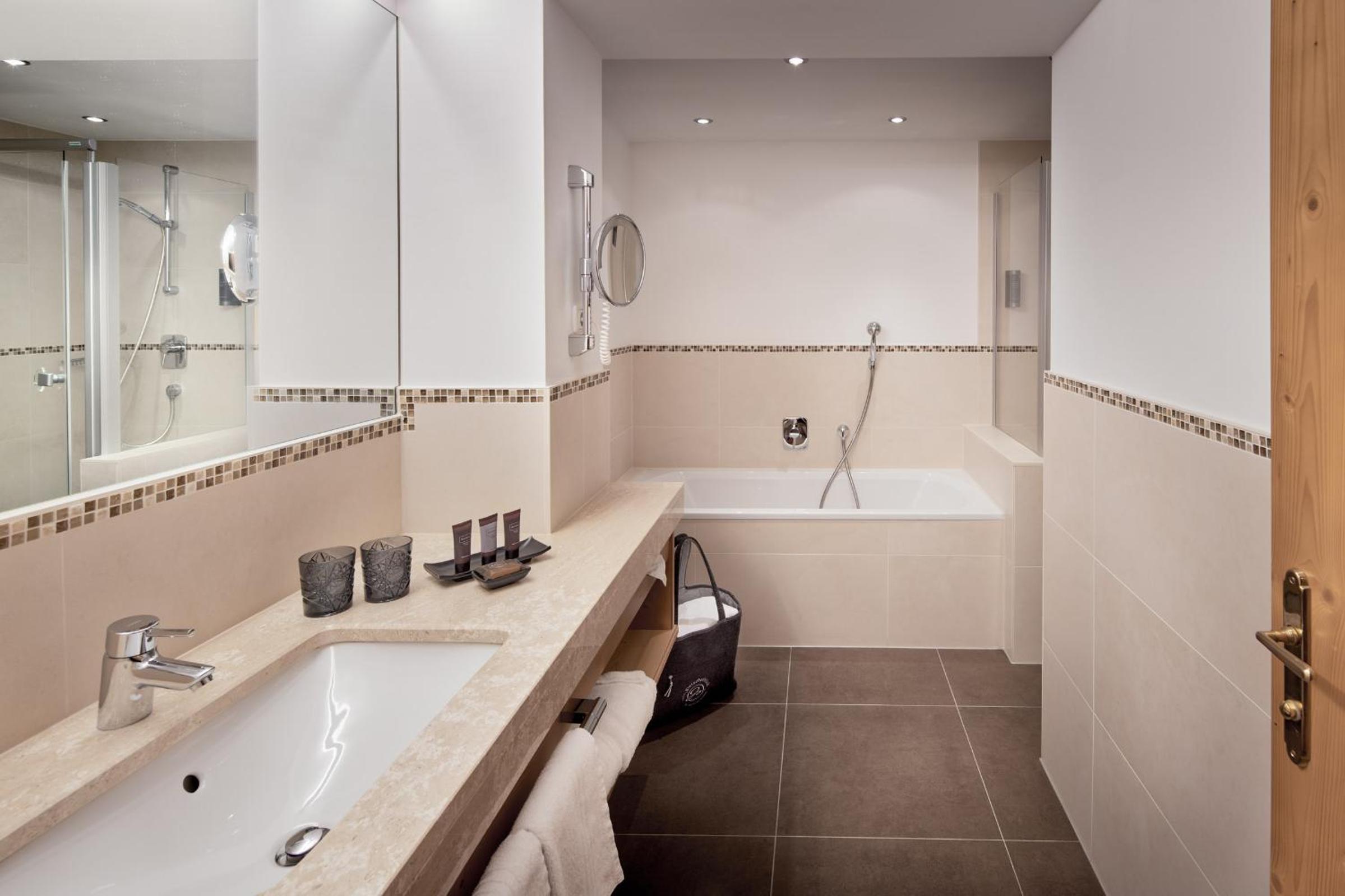 Superior Double Room - Photo 2