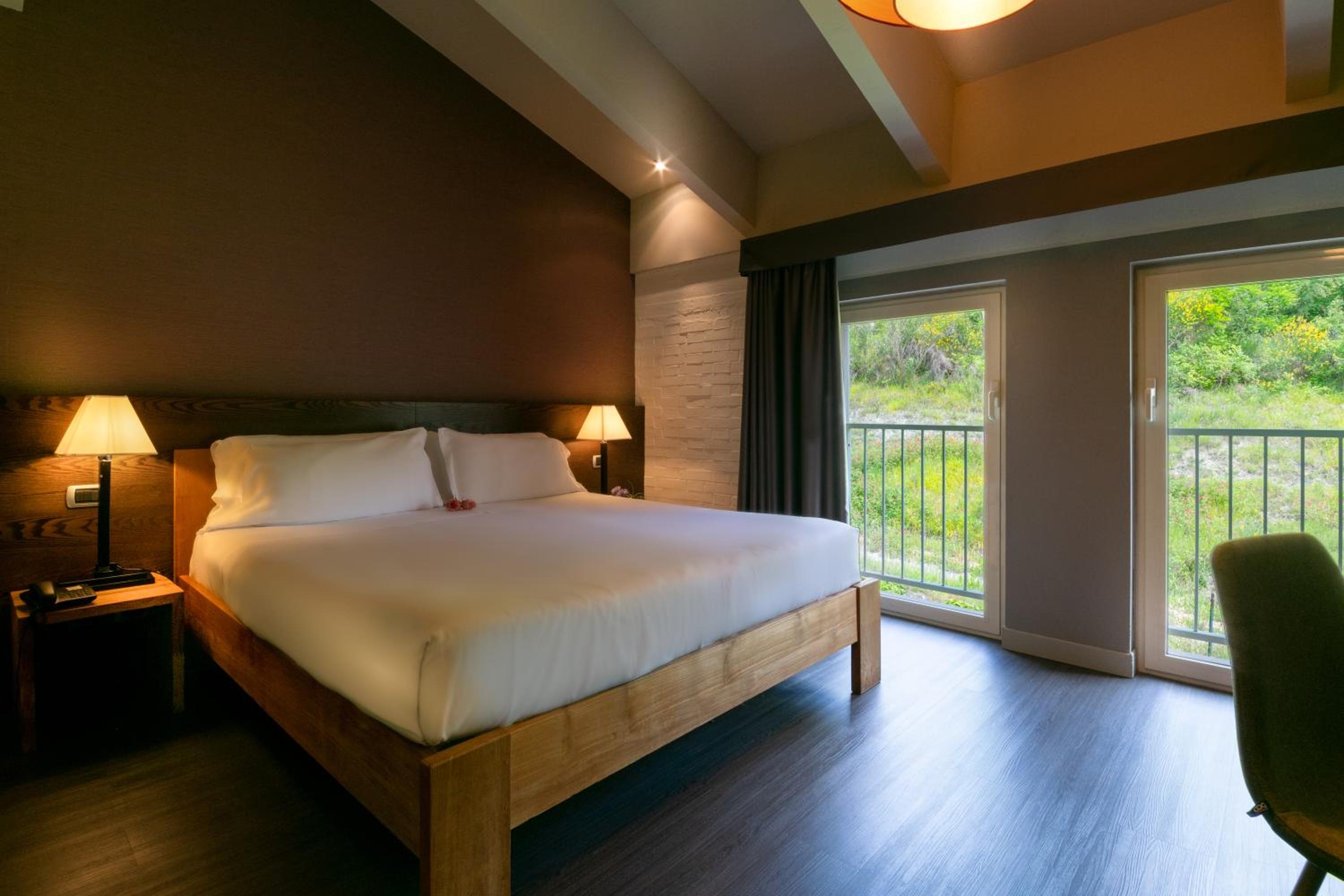 Classic Double Room - Photo 1