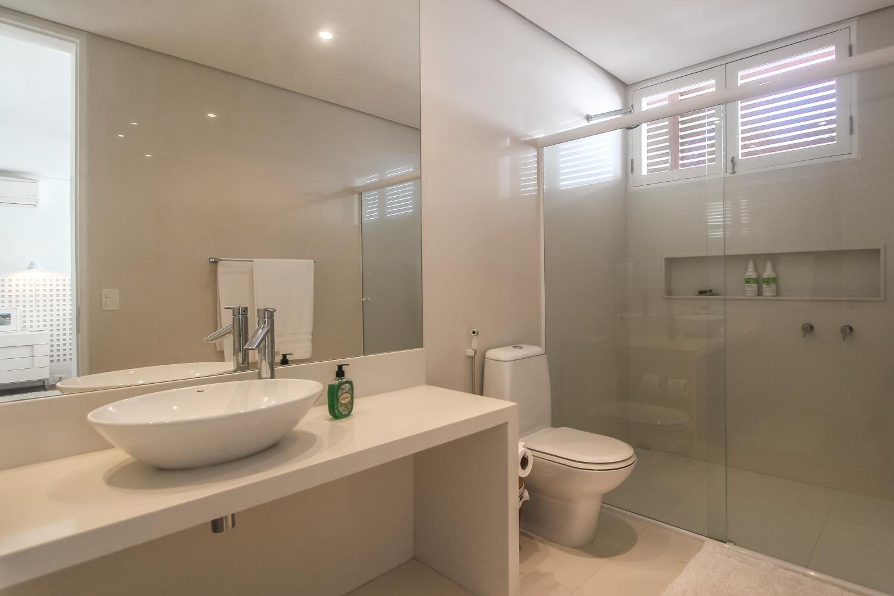 Suite with Mountain View - Photo 7