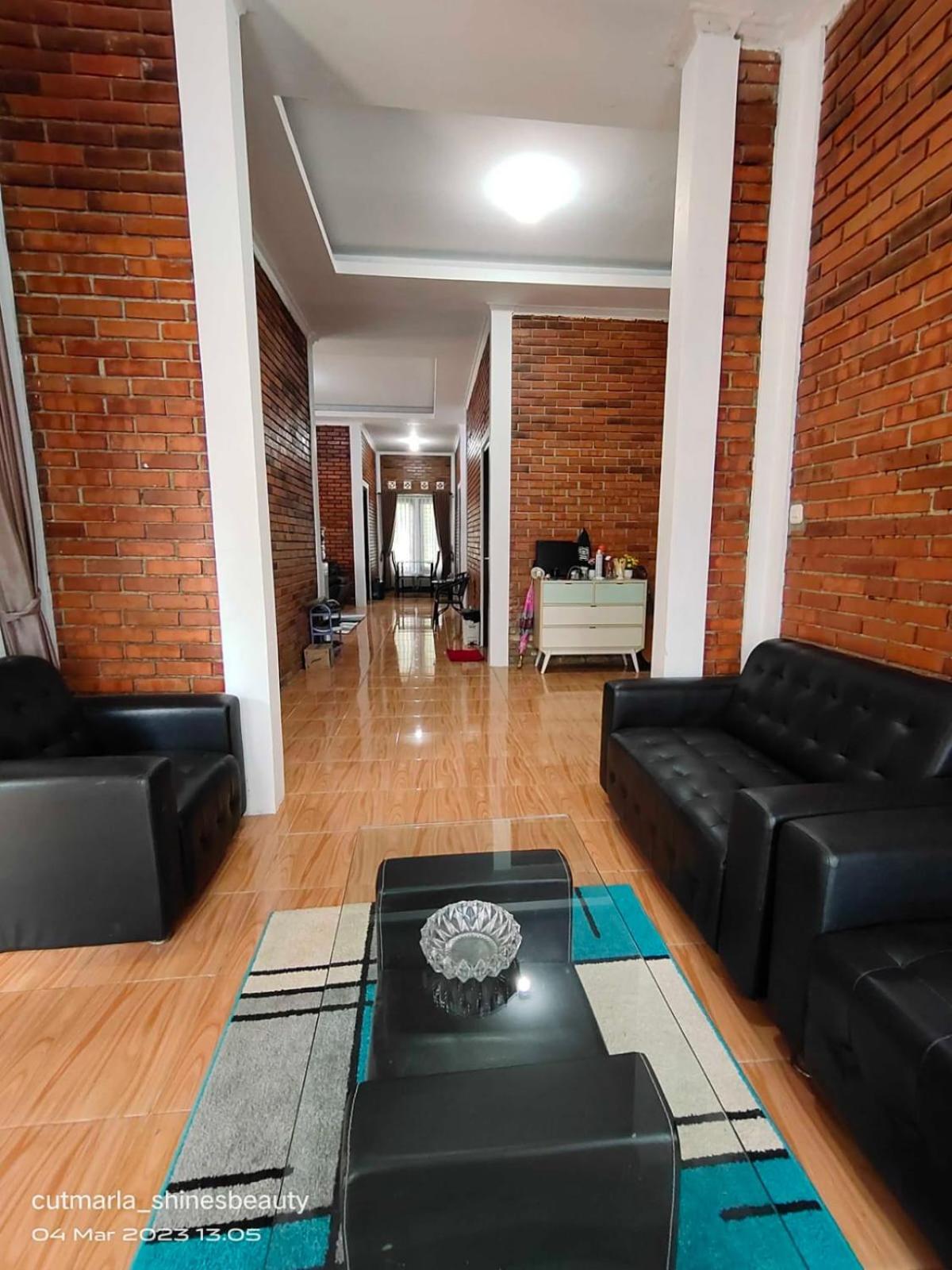 Villa photo 2