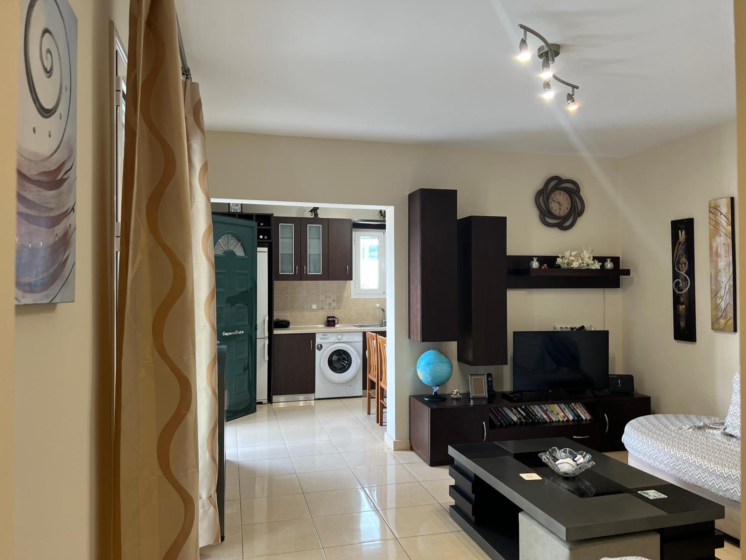 Two-Bedroom House photo 2